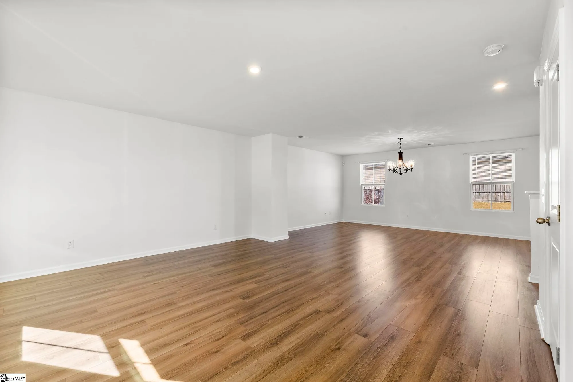 Property Slideshow image 5 of 41 | 805 danforth dr, Greenville, SC, 29617