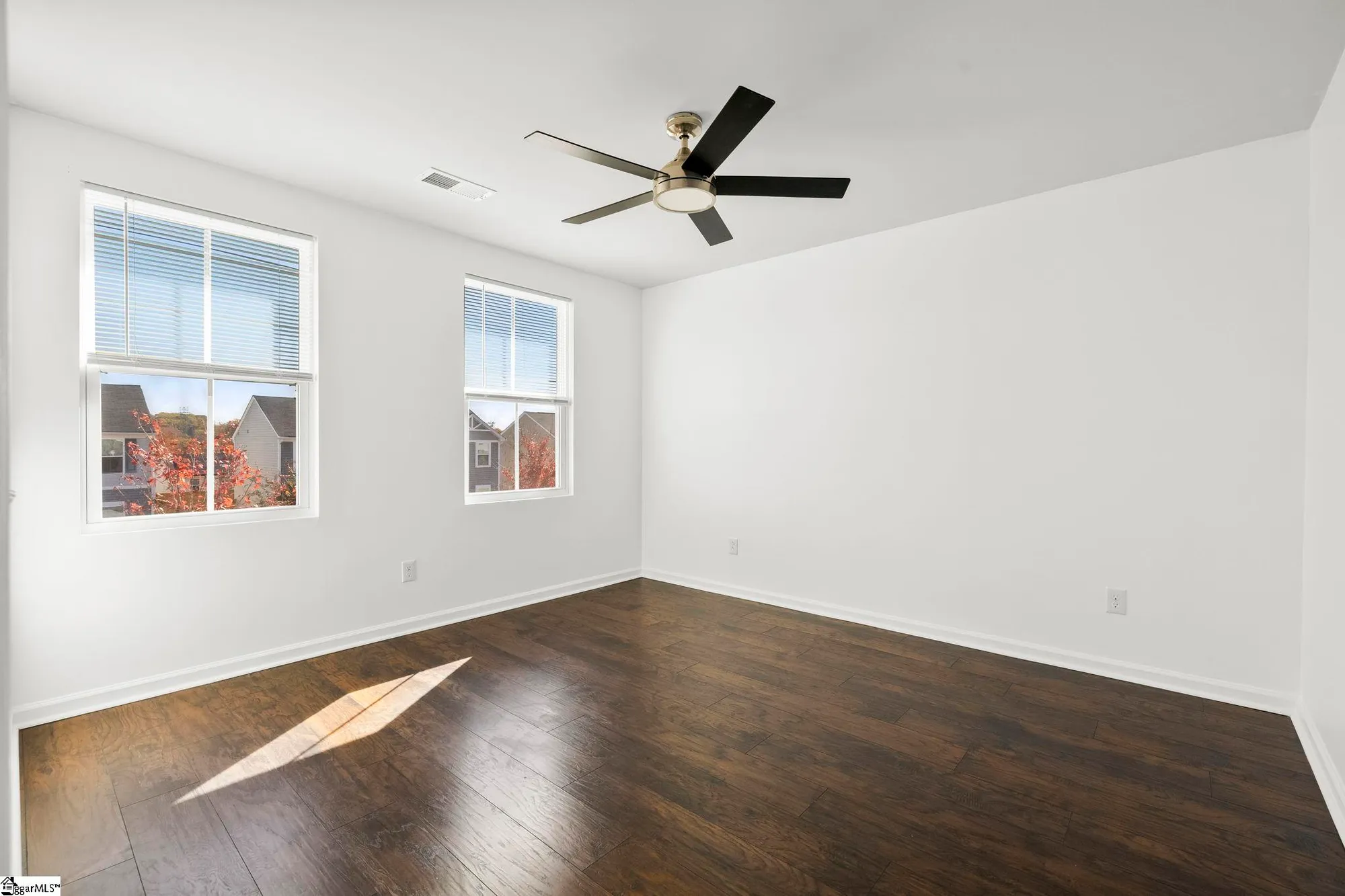 Property Slideshow image 30 of 41 | 805 danforth dr, Greenville, SC, 29617