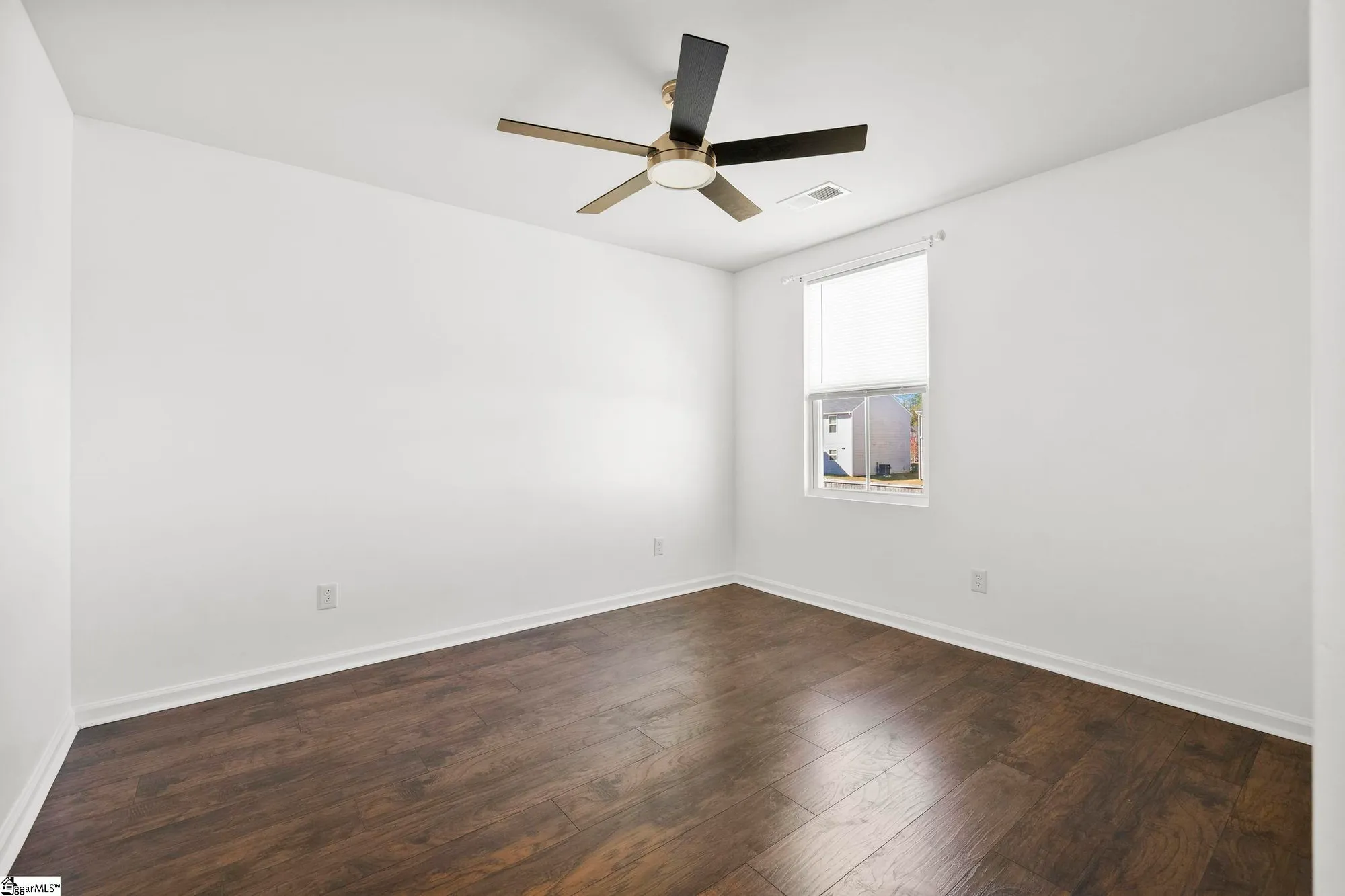 Property Slideshow image 32 of 41 | 805 danforth dr, Greenville, SC, 29617