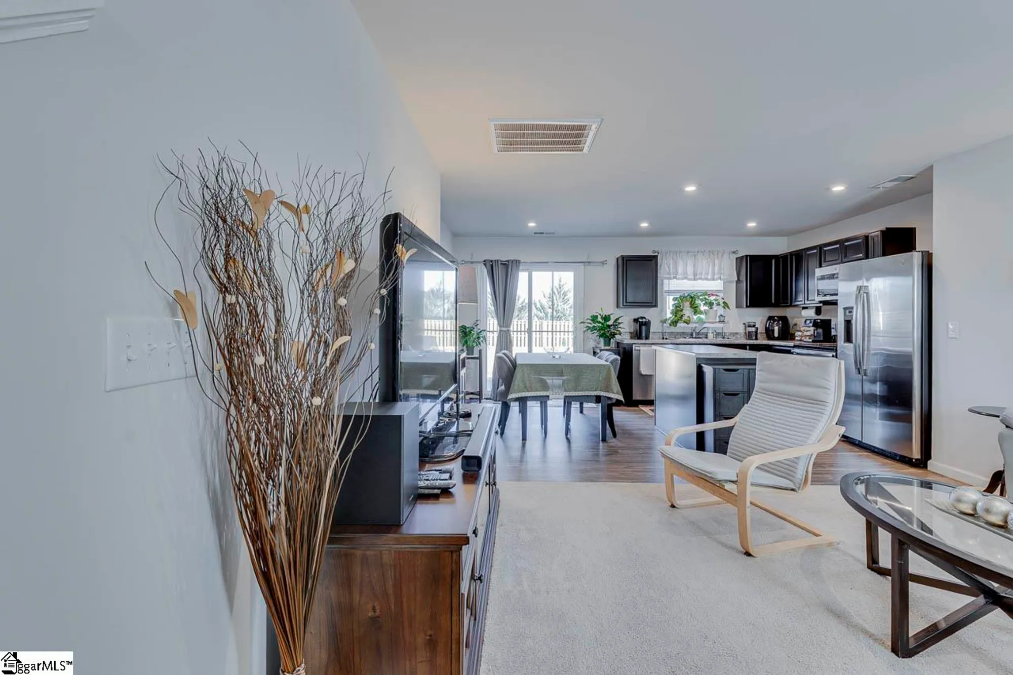 Property Slideshow image 5 of 35 | 332 maplestead farms ct, Greenville, SC, 29617