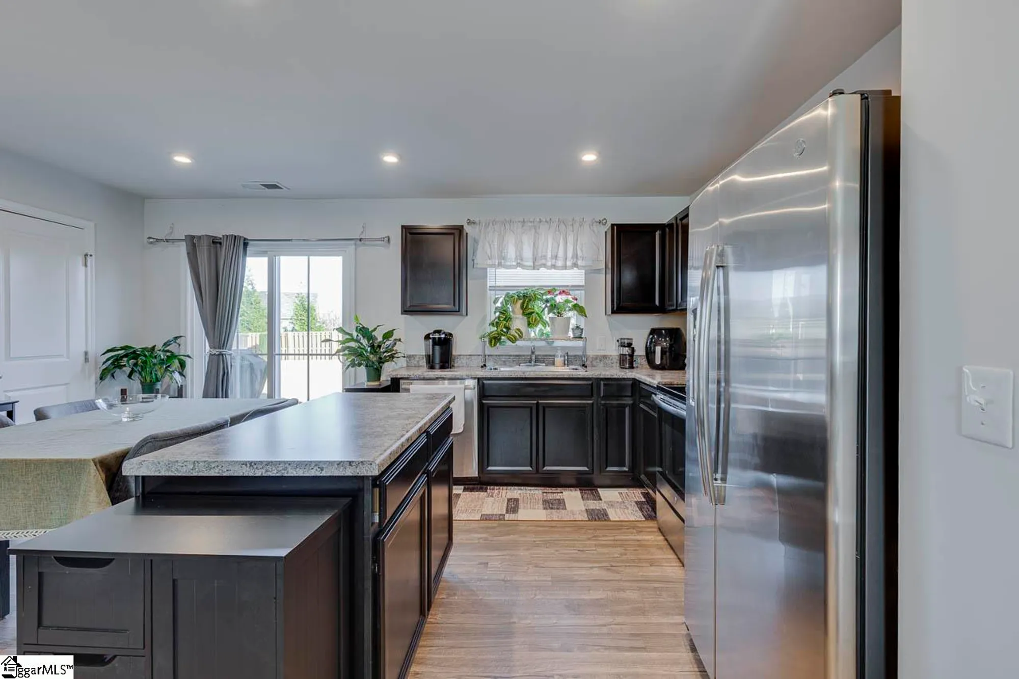 Property Slideshow image 11 of 35 | 332 maplestead farms ct, Greenville, SC, 29617