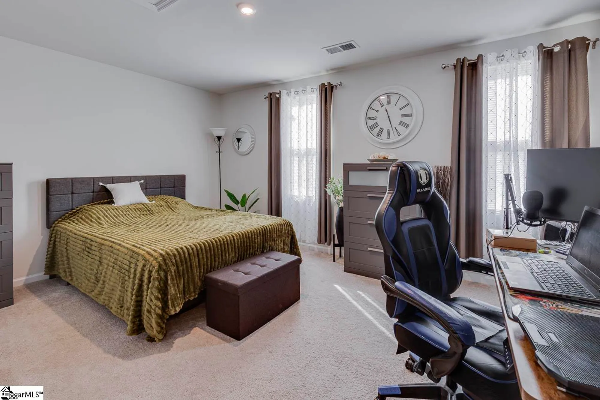 Property Slideshow image 18 of 35 | 332 maplestead farms ct, Greenville, SC, 29617