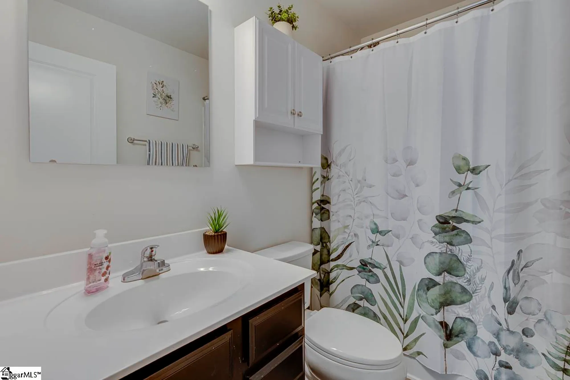 Property Slideshow image 20 of 35 | 332 maplestead farms ct, Greenville, SC, 29617