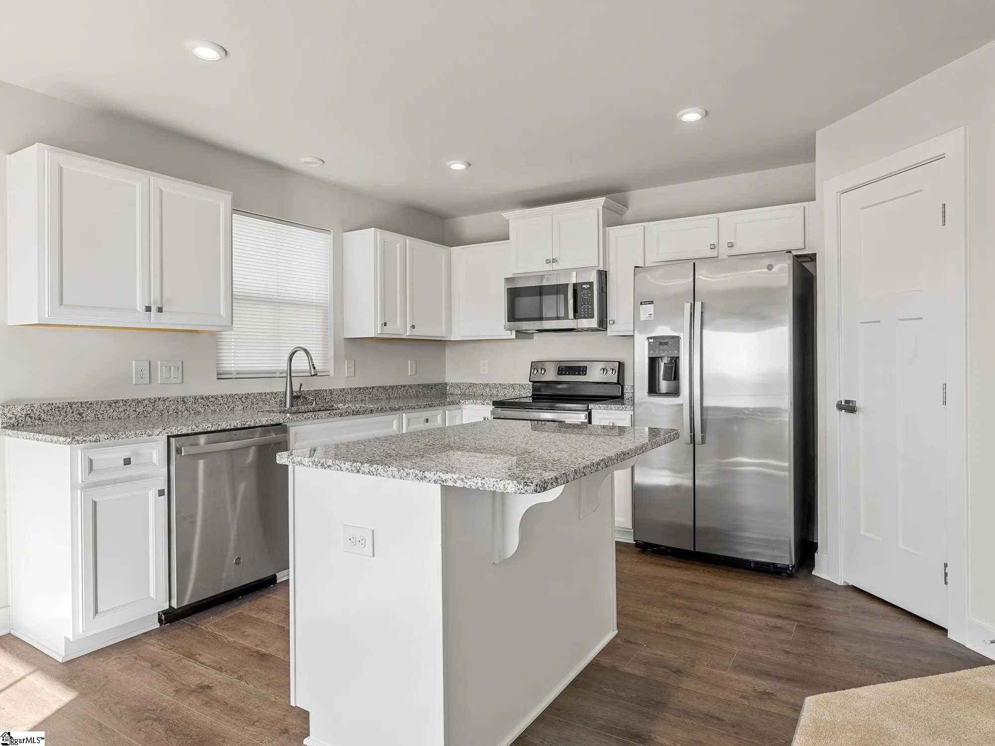 Property Slideshow image 5 of 36 | 921 blue willow ct, Spartanburg, SC, 29302