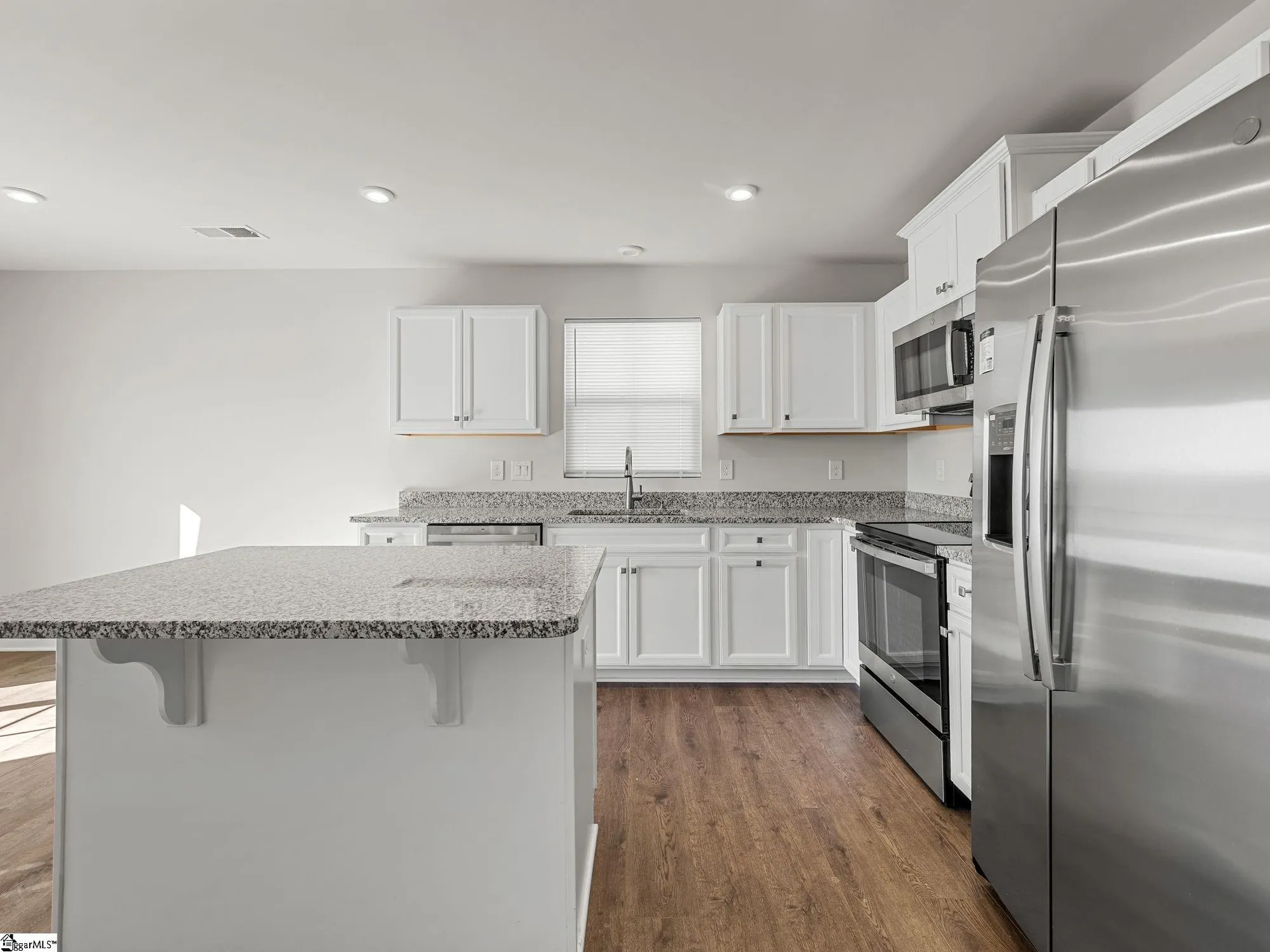 Property Slideshow image 8 of 36 | 921 blue willow ct, Spartanburg, SC, 29302