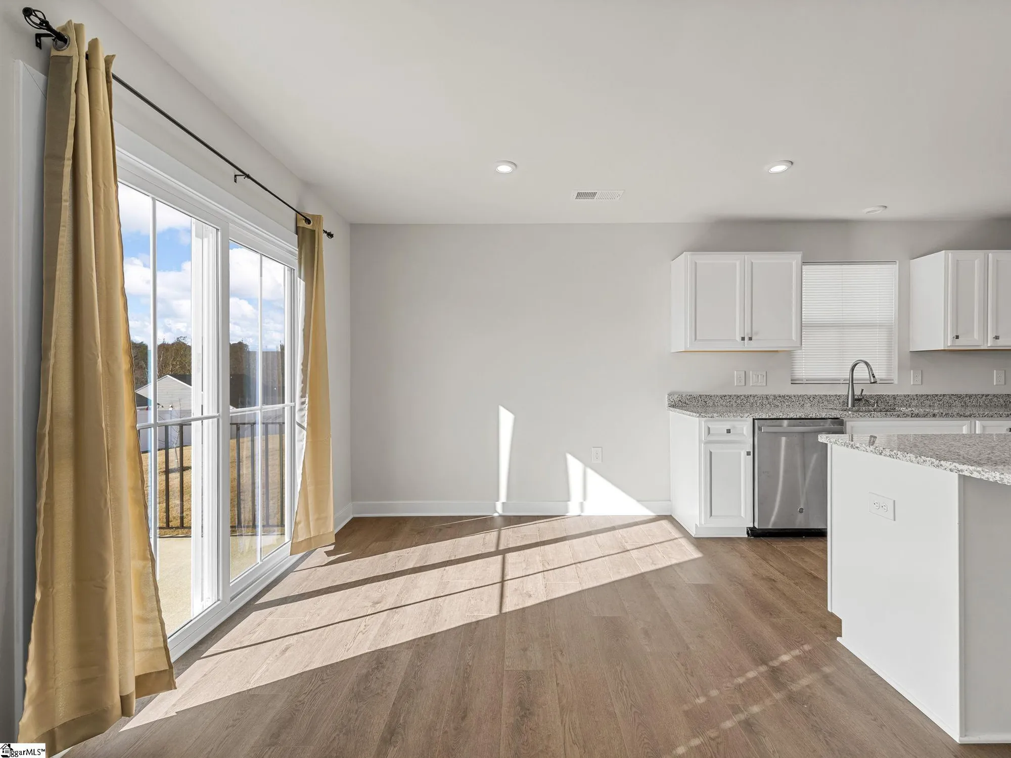 Property Slideshow image 10 of 36 | 921 blue willow ct, Spartanburg, SC, 29302