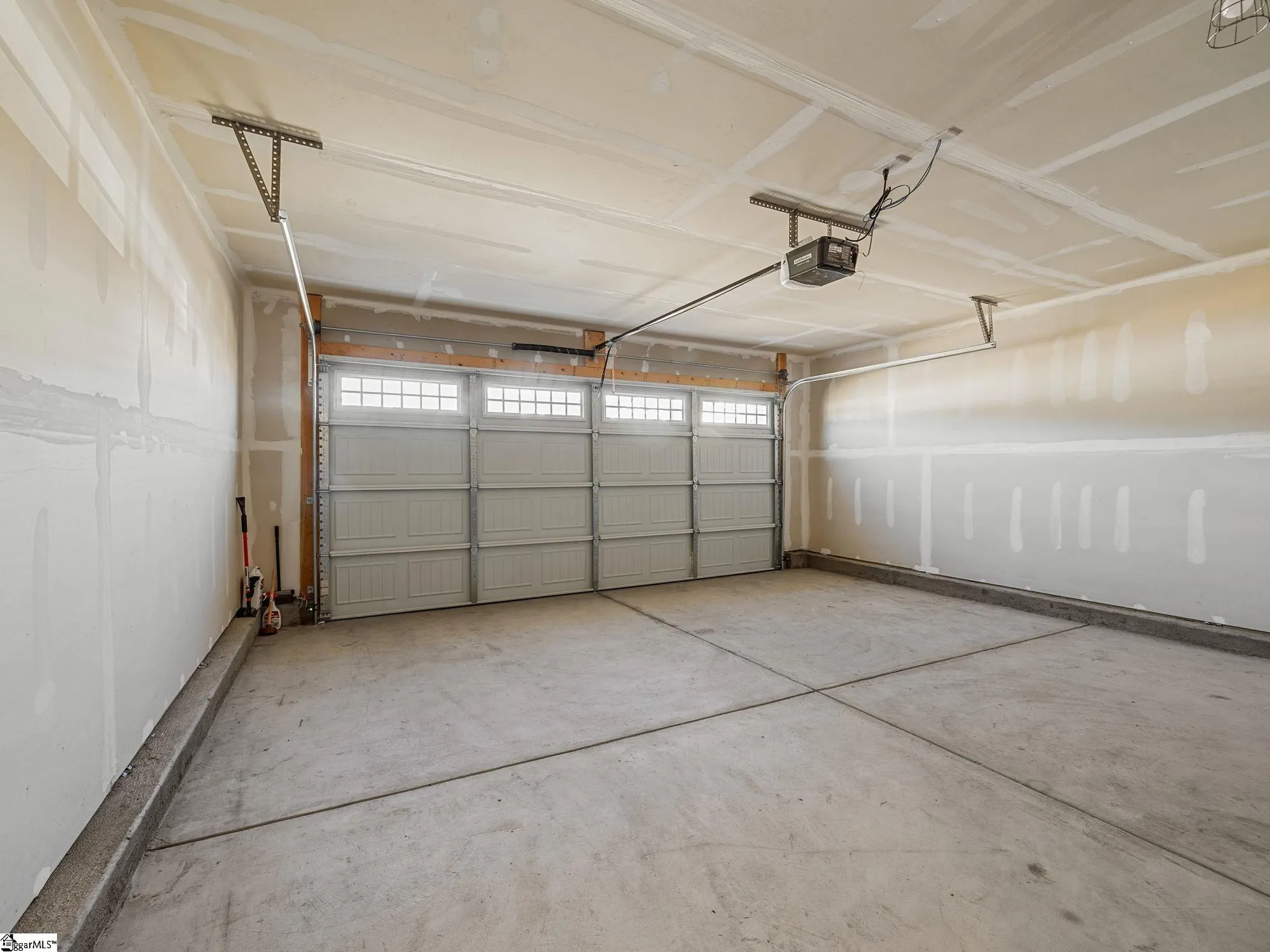 Property Slideshow image 29 of 36 | 921 blue willow ct, Spartanburg, SC, 29302