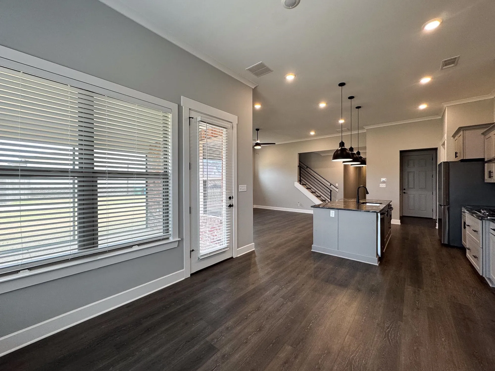 Property Slideshow image 7 of 40 | 5755 hollow oak dr, Arlington, TN, 38002