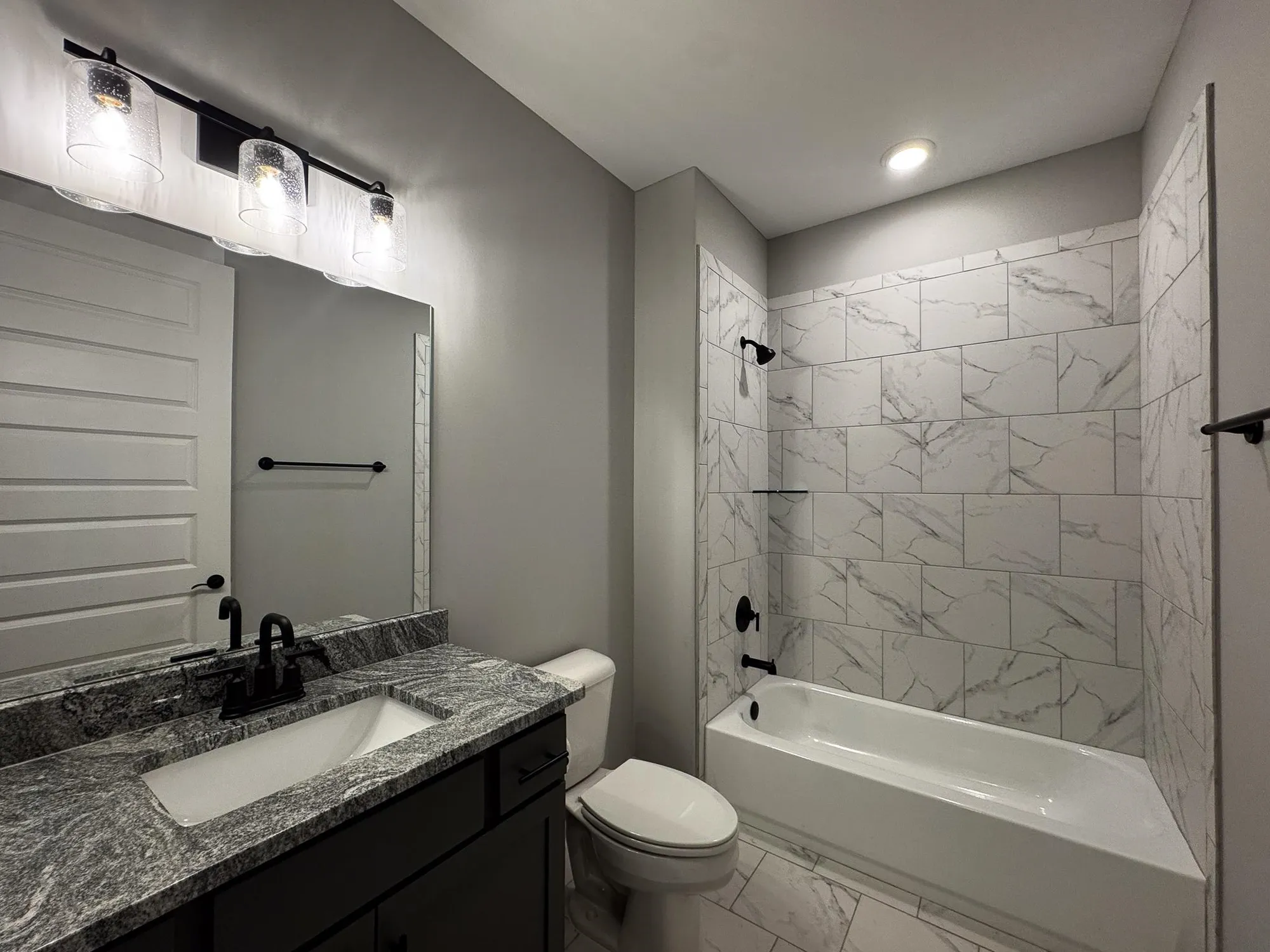 Property Slideshow image 15 of 40 | 5755 hollow oak dr, Arlington, TN, 38002