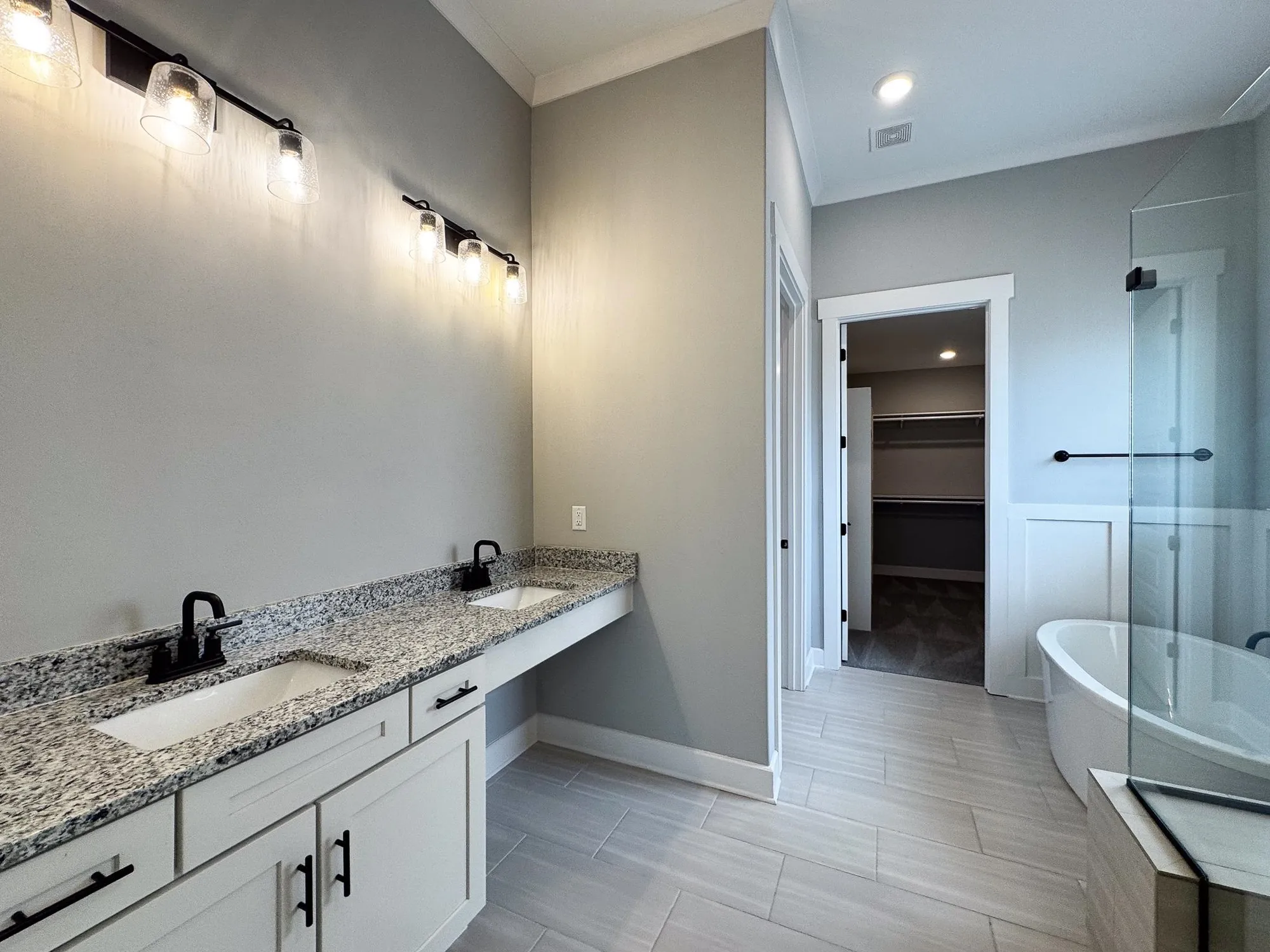 Property Slideshow image 26 of 40 | 5755 hollow oak dr, Arlington, TN, 38002