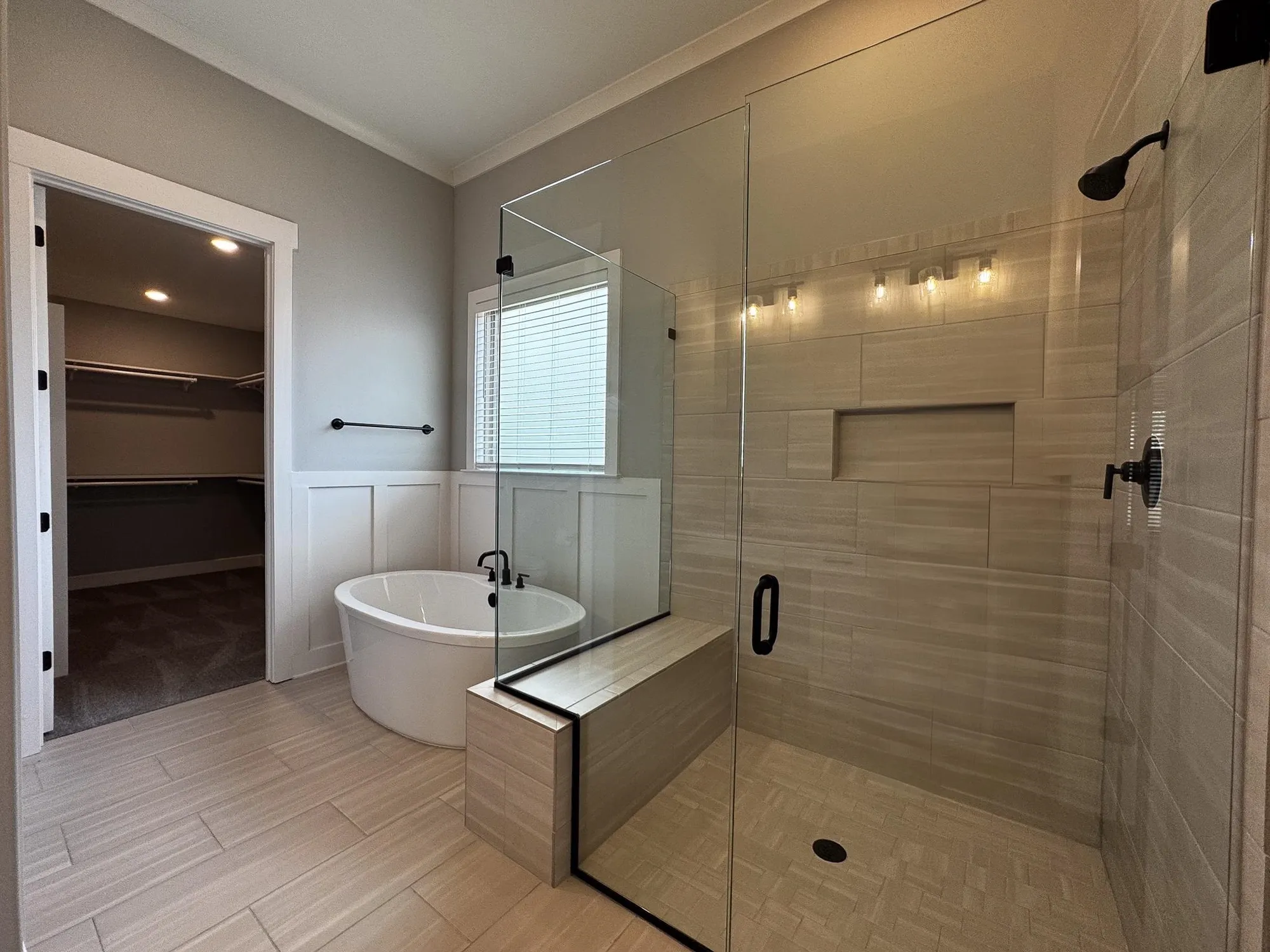 Property Slideshow image 27 of 40 | 5755 hollow oak dr, Arlington, TN, 38002