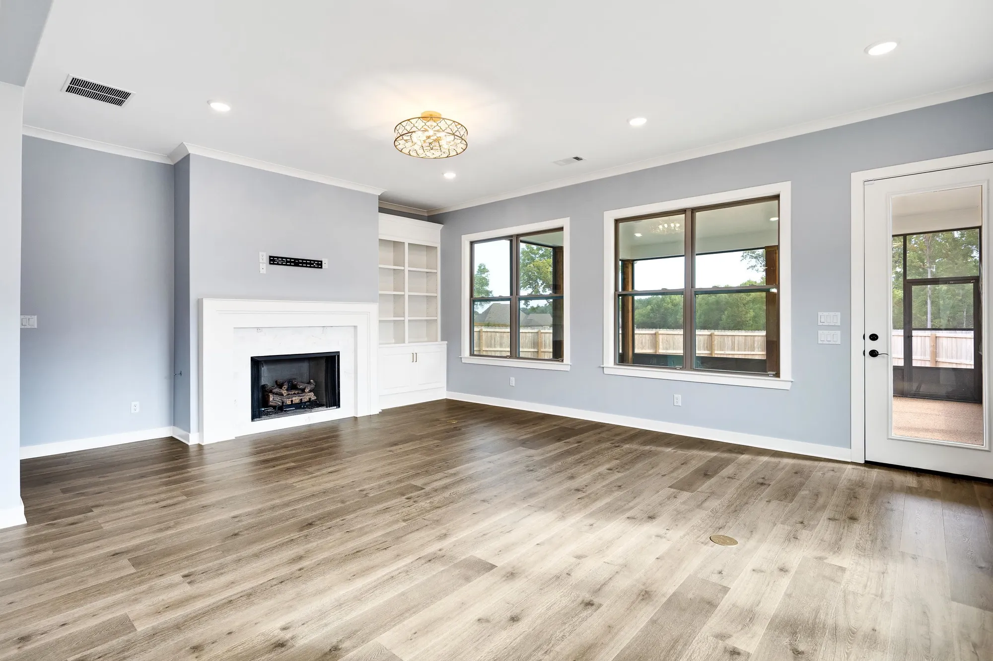 Property Slideshow image 9 of 38 | 12778 hollow oak dr n, Arlington, TN, 38002