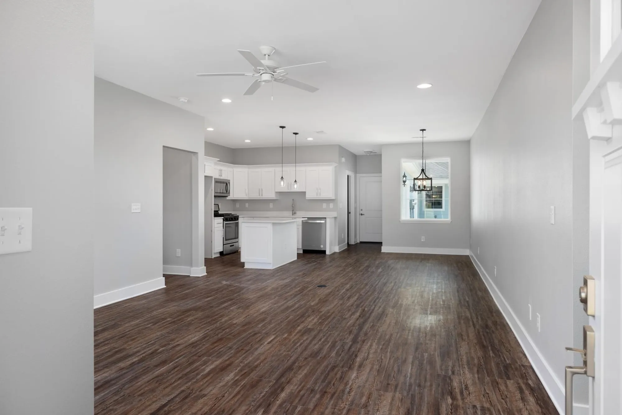 Property Slideshow image 3 of 20 | 447 abbey rd d, Munford, TN, 38058