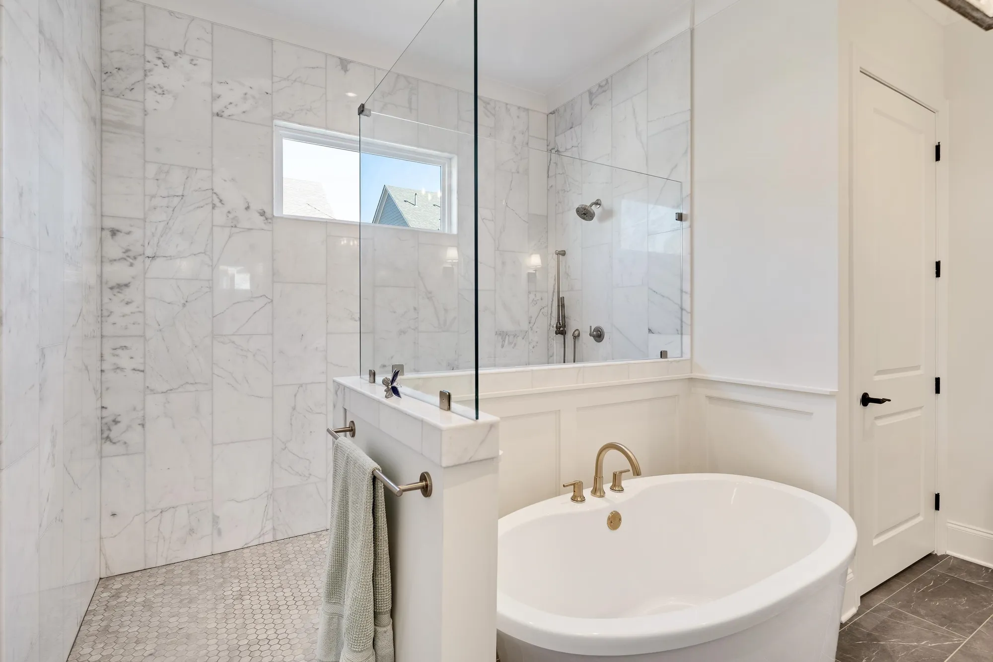 Property Slideshow image 22 of 39 | 10138 cliveden cir, Collierville, TN, 38017