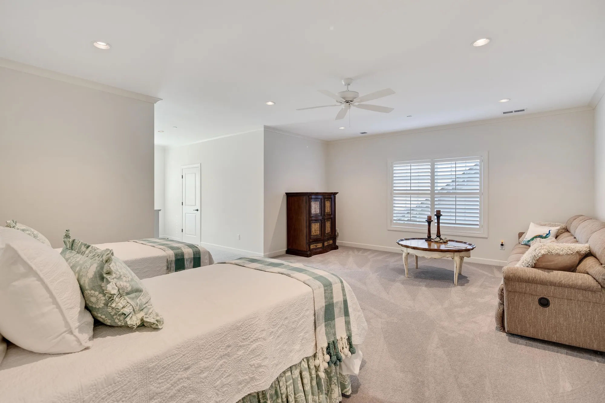 Property Slideshow image 31 of 39 | 10138 cliveden cir, Collierville, TN, 38017