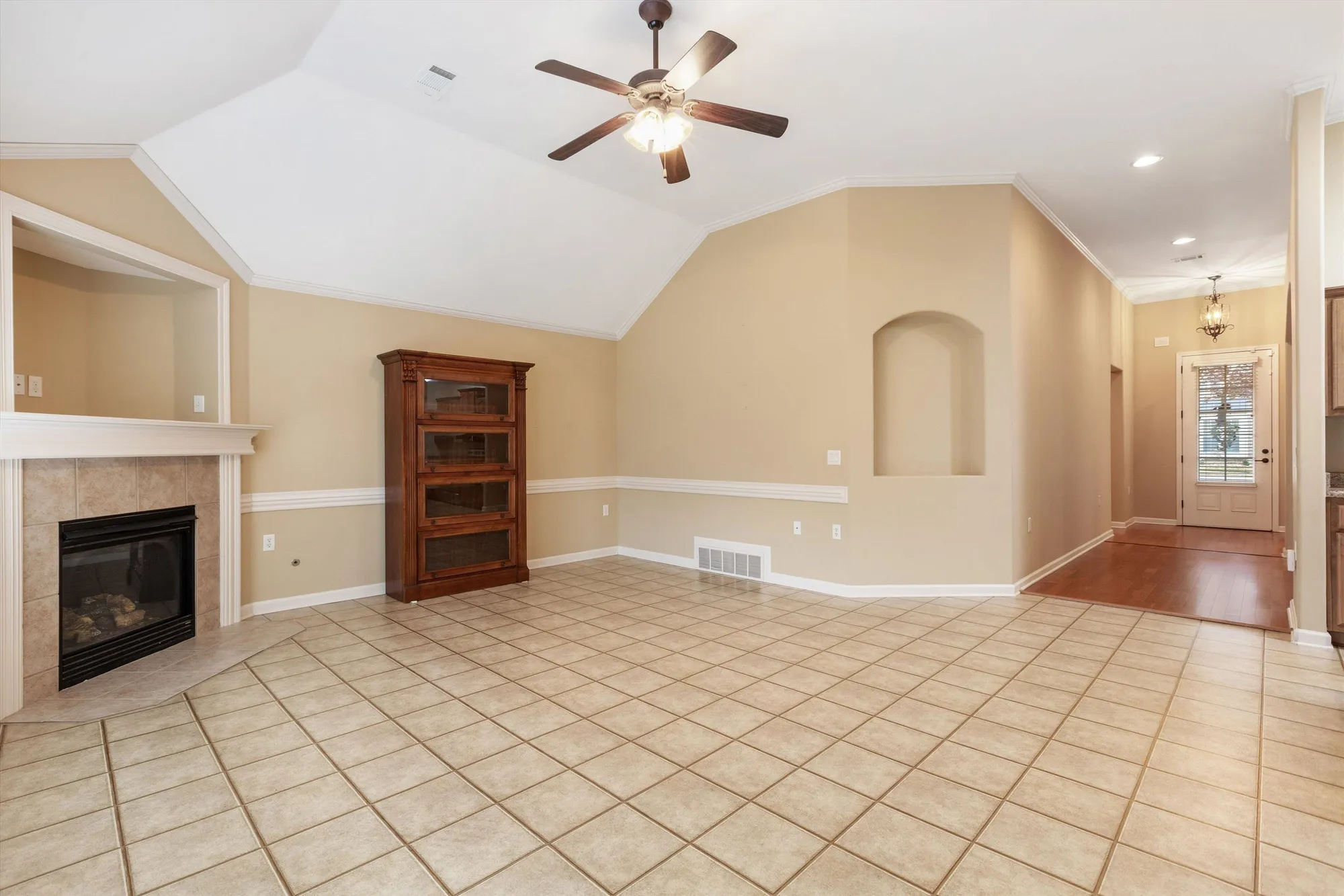 Property Slideshow image 13 of 28 | 3214 sea ray ln, Lakeland, TN, 38002