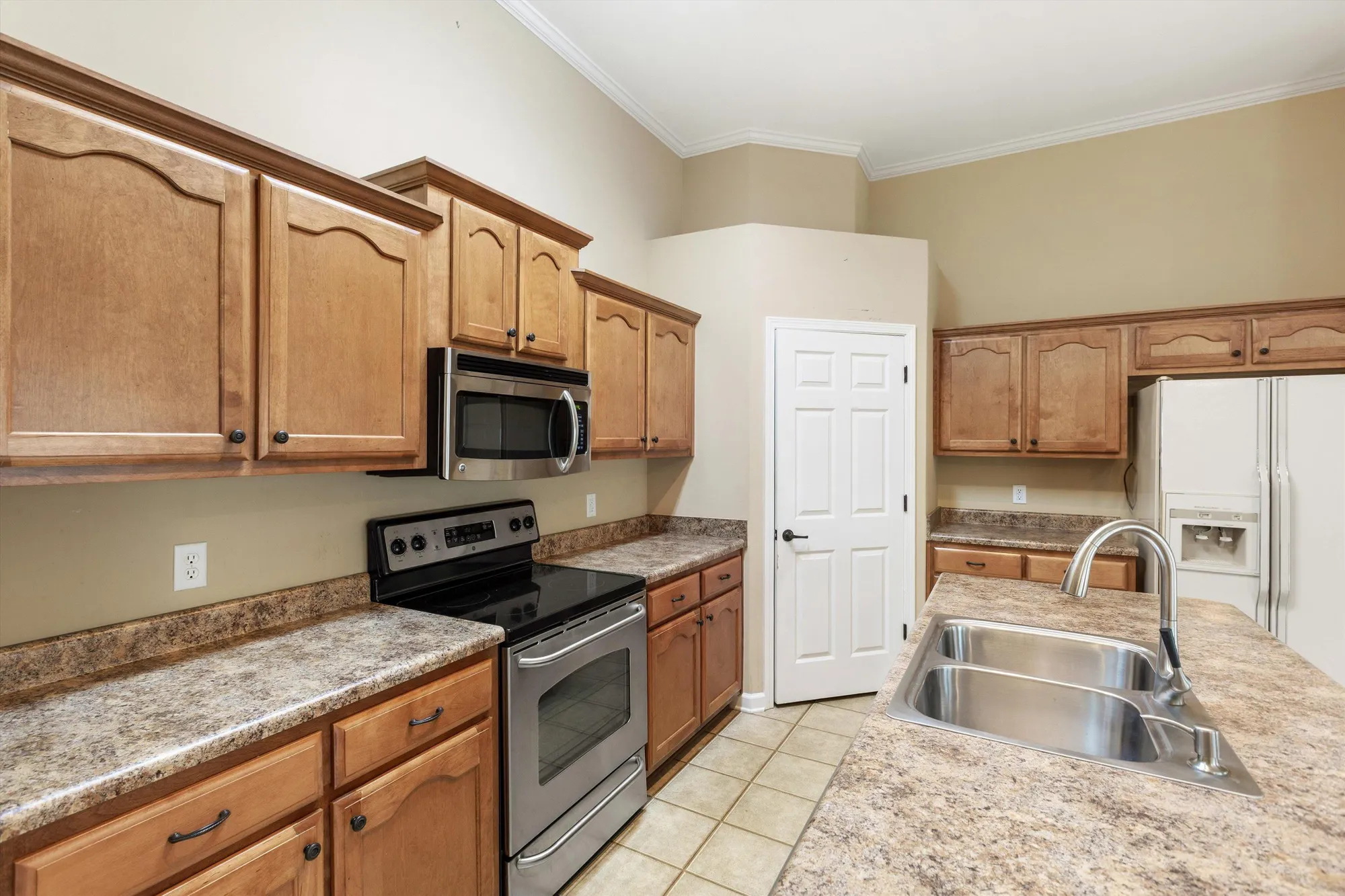 Property Slideshow image 16 of 28 | 3214 sea ray ln, Lakeland, TN, 38002