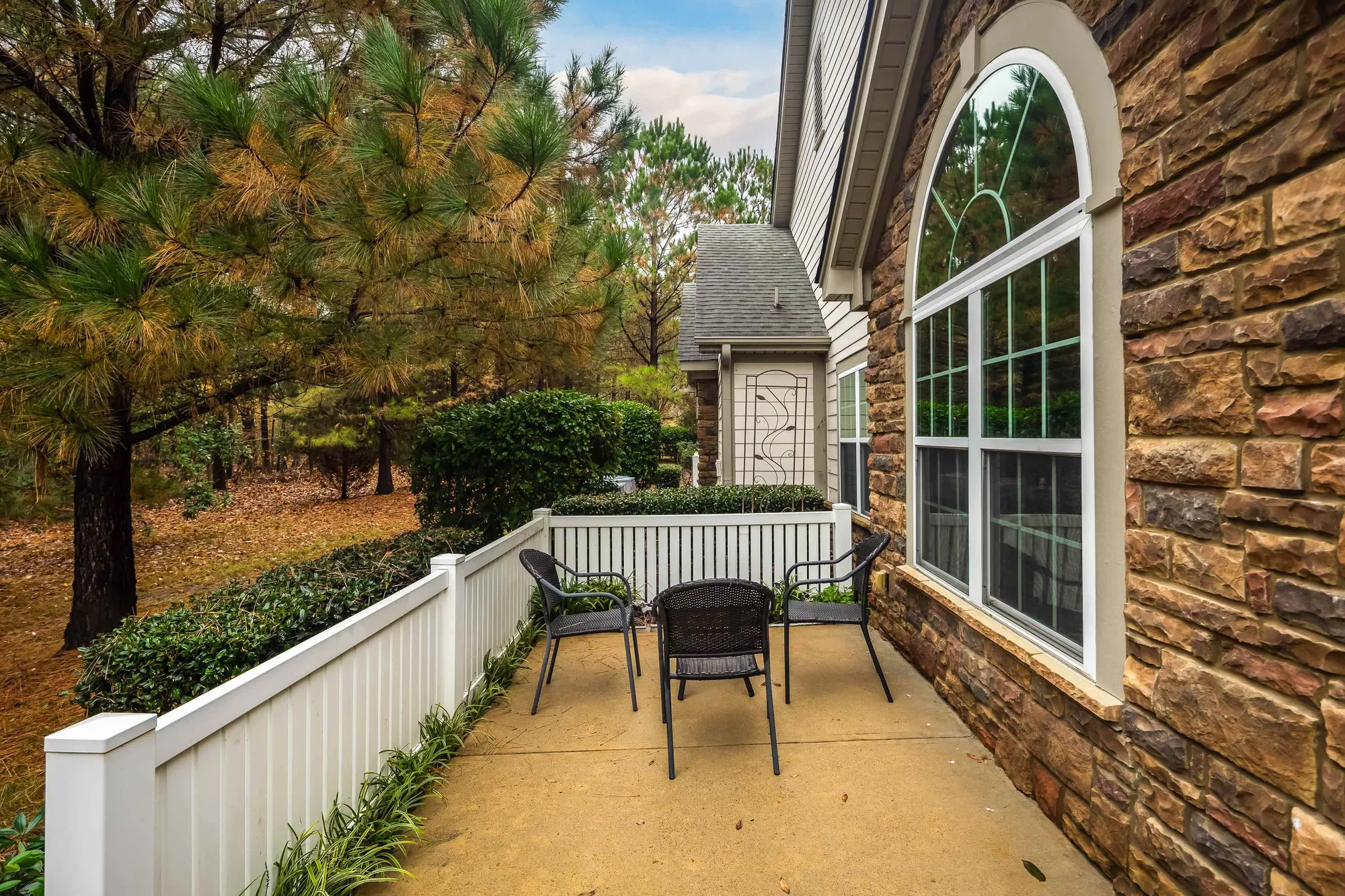 Property Slideshow image 5 of 36 | 781 stonevillage cv # 28, Collierville, TN, 38017