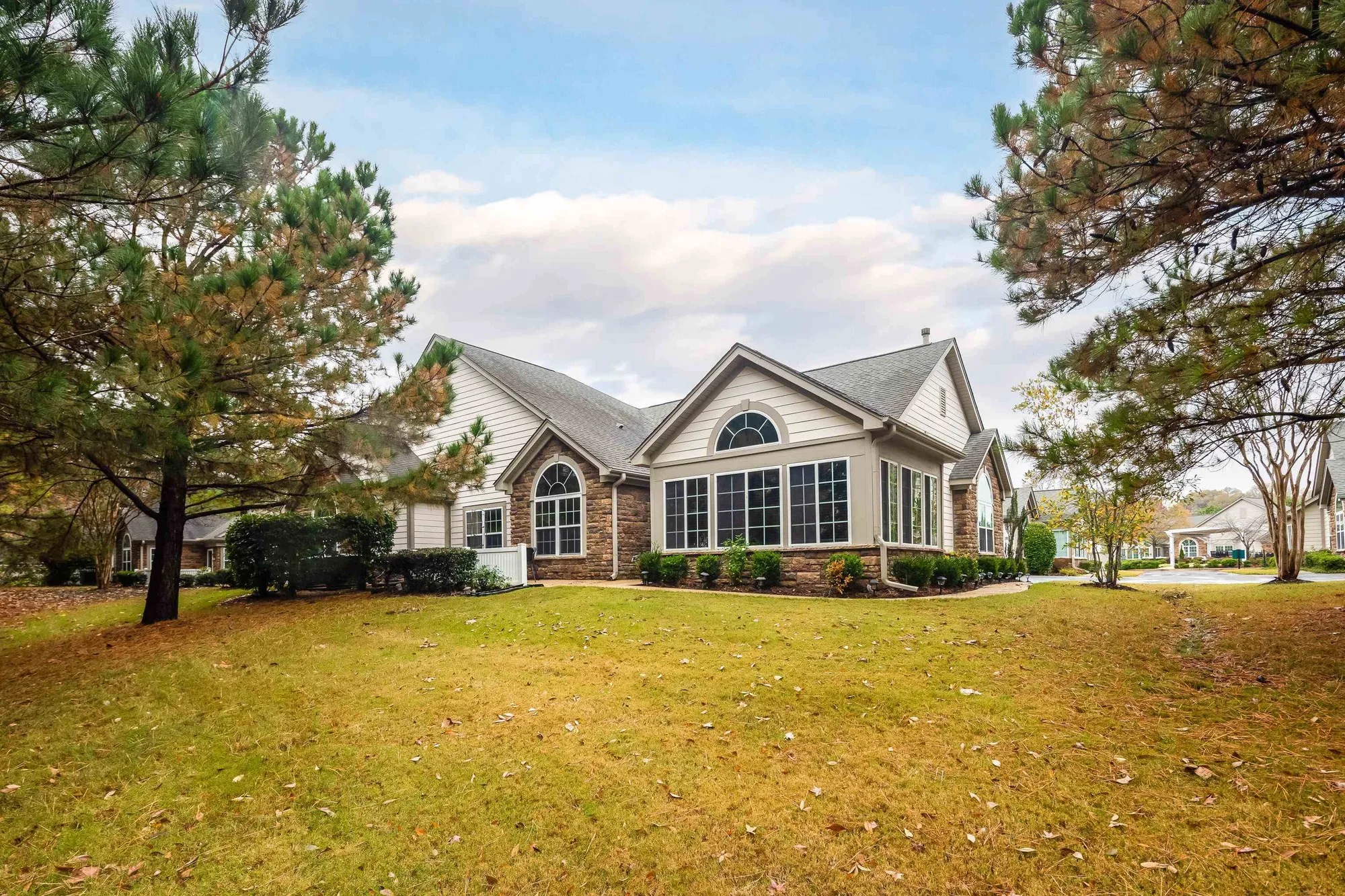 Property Slideshow image 6 of 36 | 781 stonevillage cv # 28, Collierville, TN, 38017