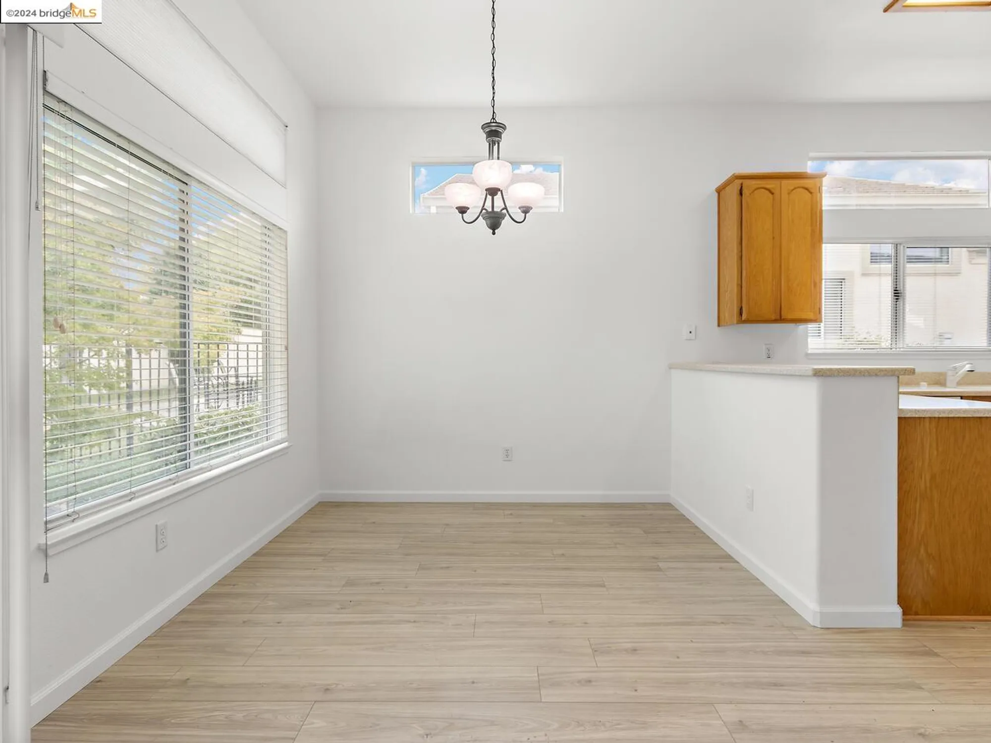 Property Slideshow image 13 of 33 | 1932 crispin dr, Brentwood, CA, 94513