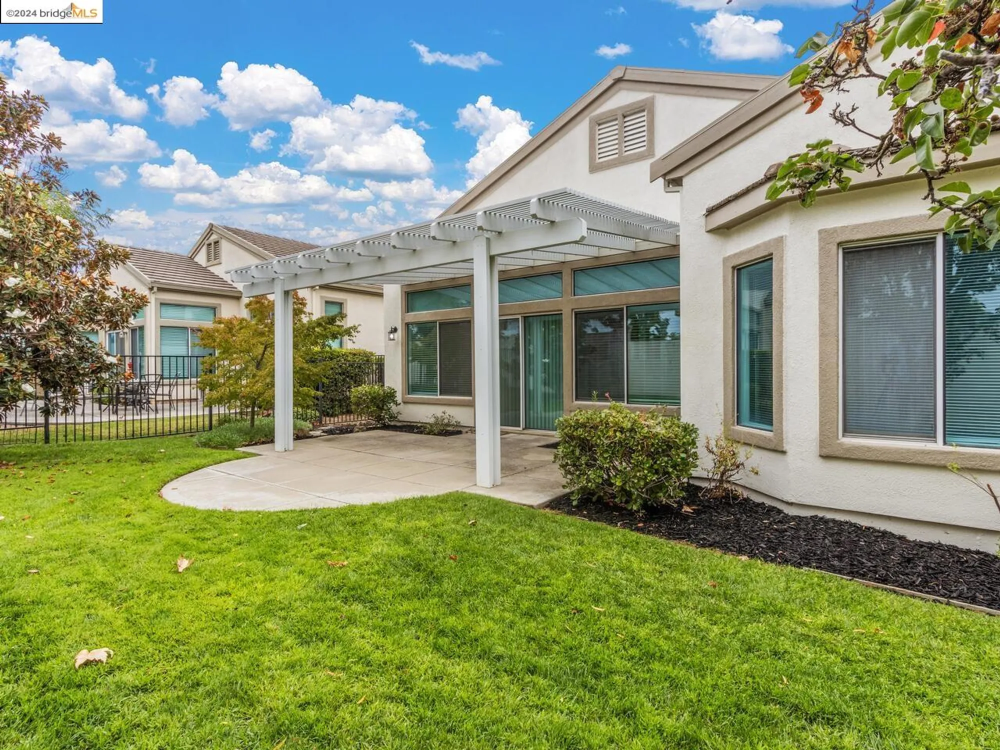 Property Slideshow image 27 of 33 | 1932 crispin dr, Brentwood, CA, 94513