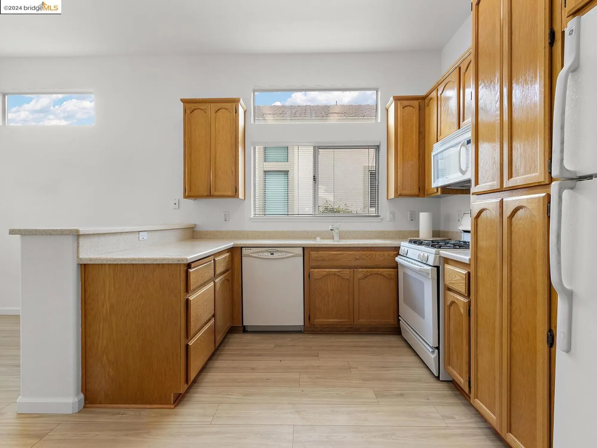 Property Slideshow image 7 of 33 | 1932 crispin dr, Brentwood, CA, 94513