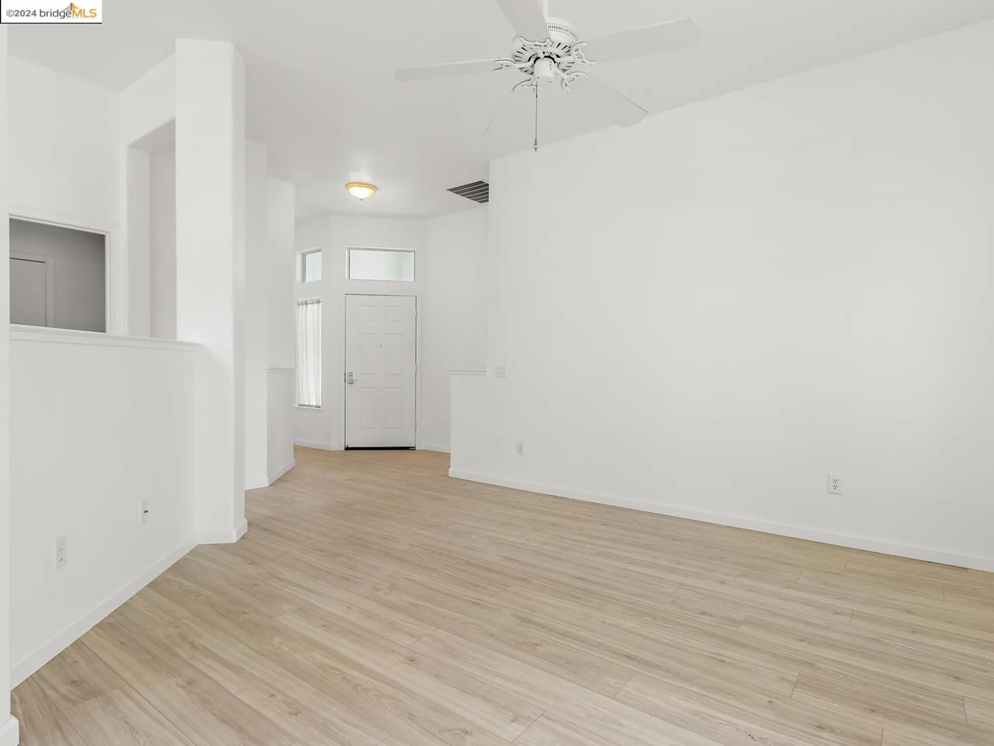 Property Slideshow image 10 of 33 | 1932 crispin dr, Brentwood, CA, 94513