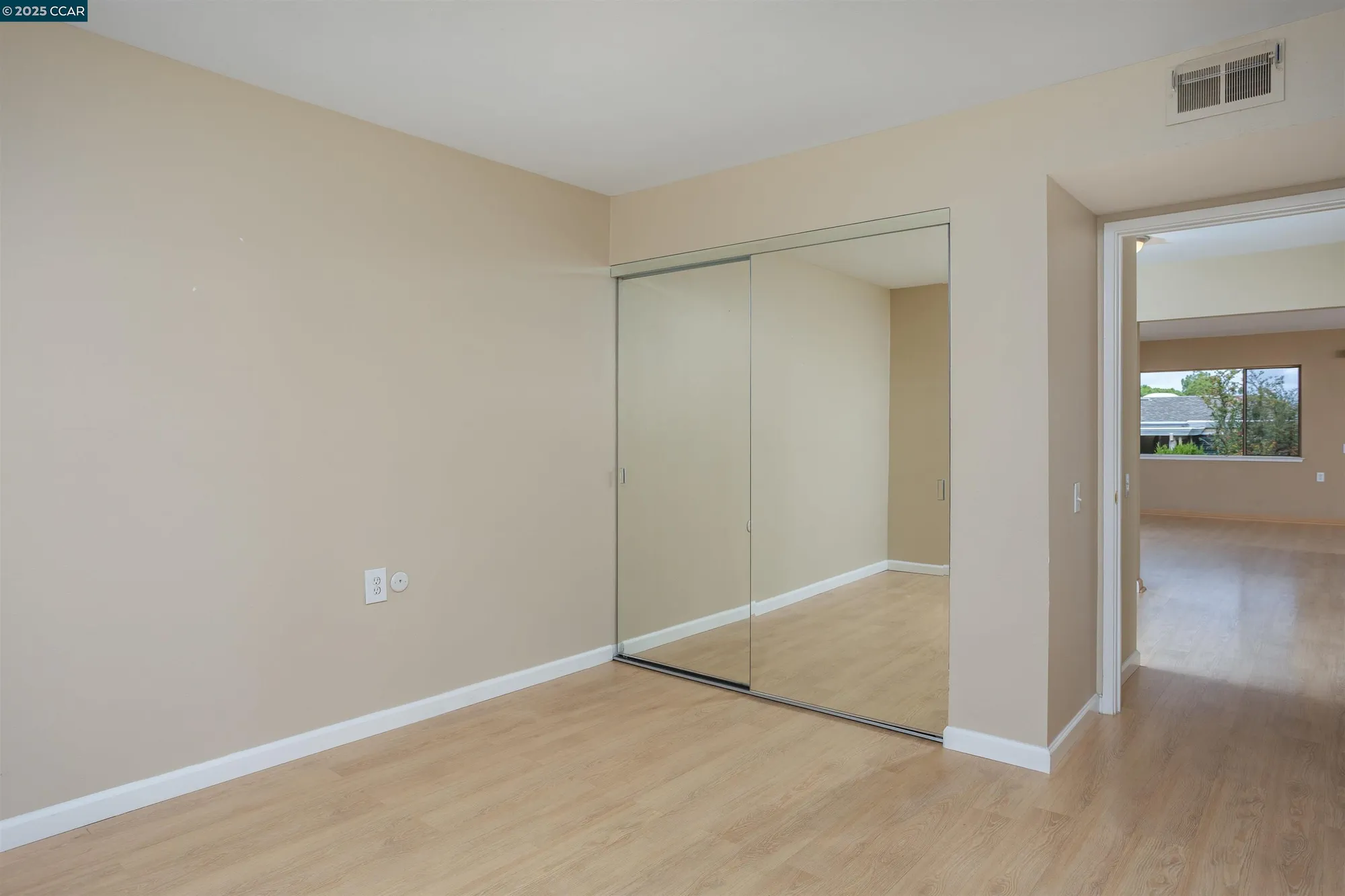 Property Slideshow image 15 of 26 | 1601 canyonwood ct 8, Walnut Creek, CA, 94595