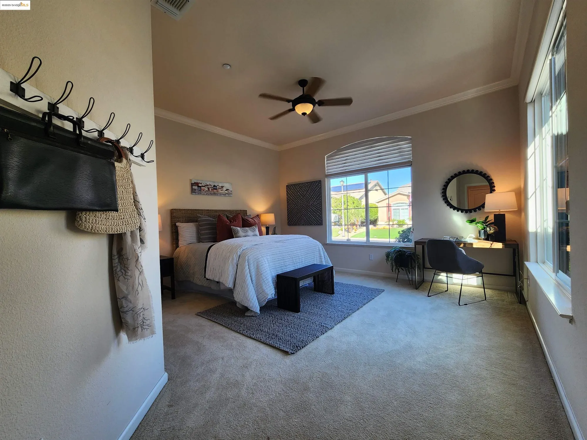 Property Slideshow image 33 of 49 | 930 suntan ln, Brentwood, CA, 94513