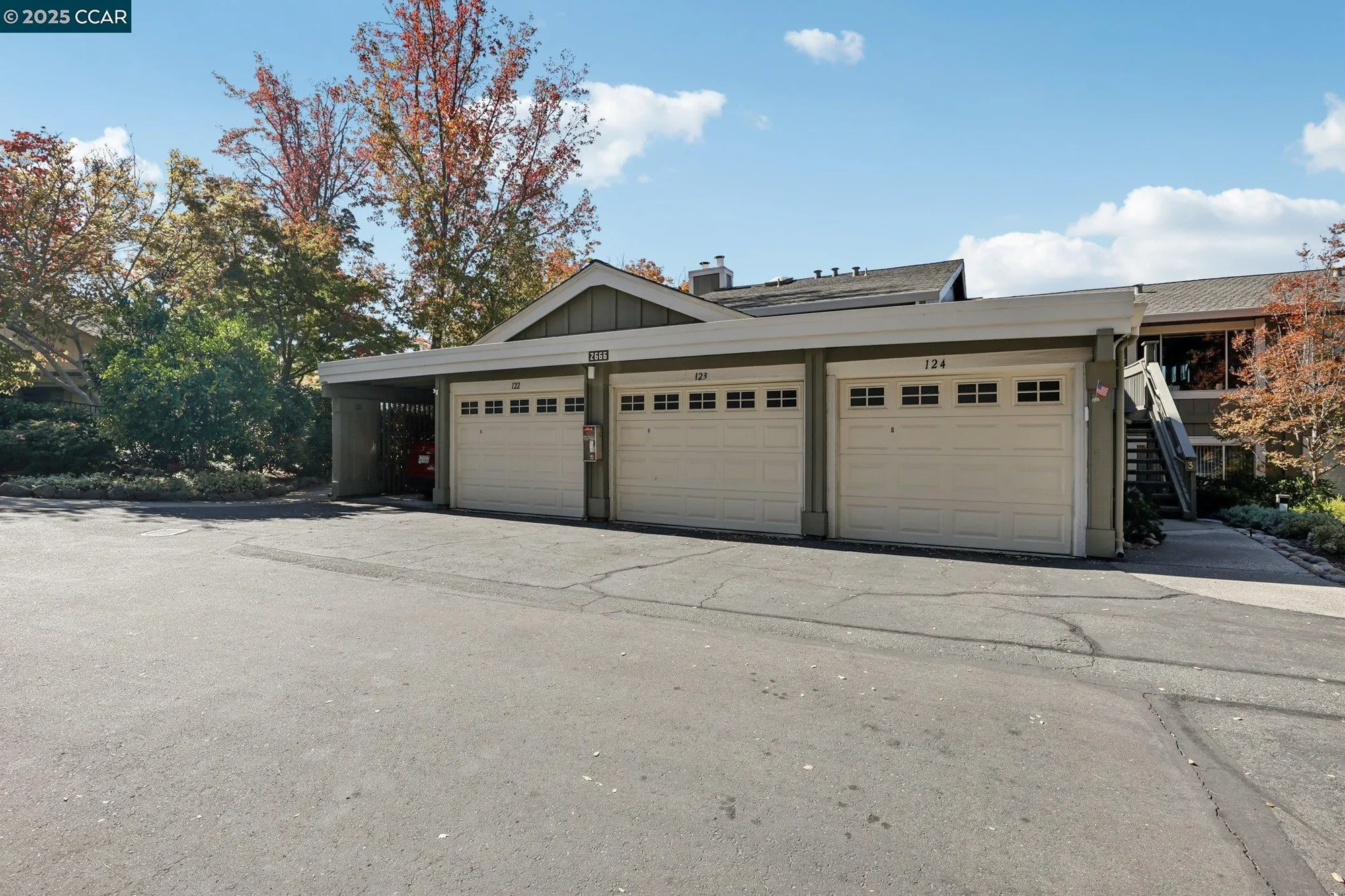 Property Slideshow image 28 of 37 | 2666 saklan indian dr 2, Walnut Creek, CA, 94595