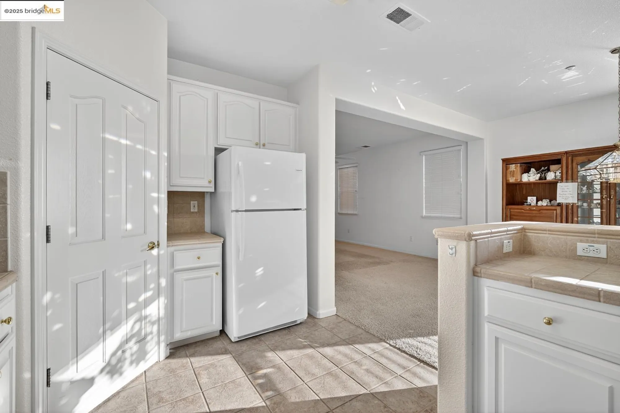 Property Slideshow image 17 of 35 | 1927 whitten pl, Brentwood, CA, 94513