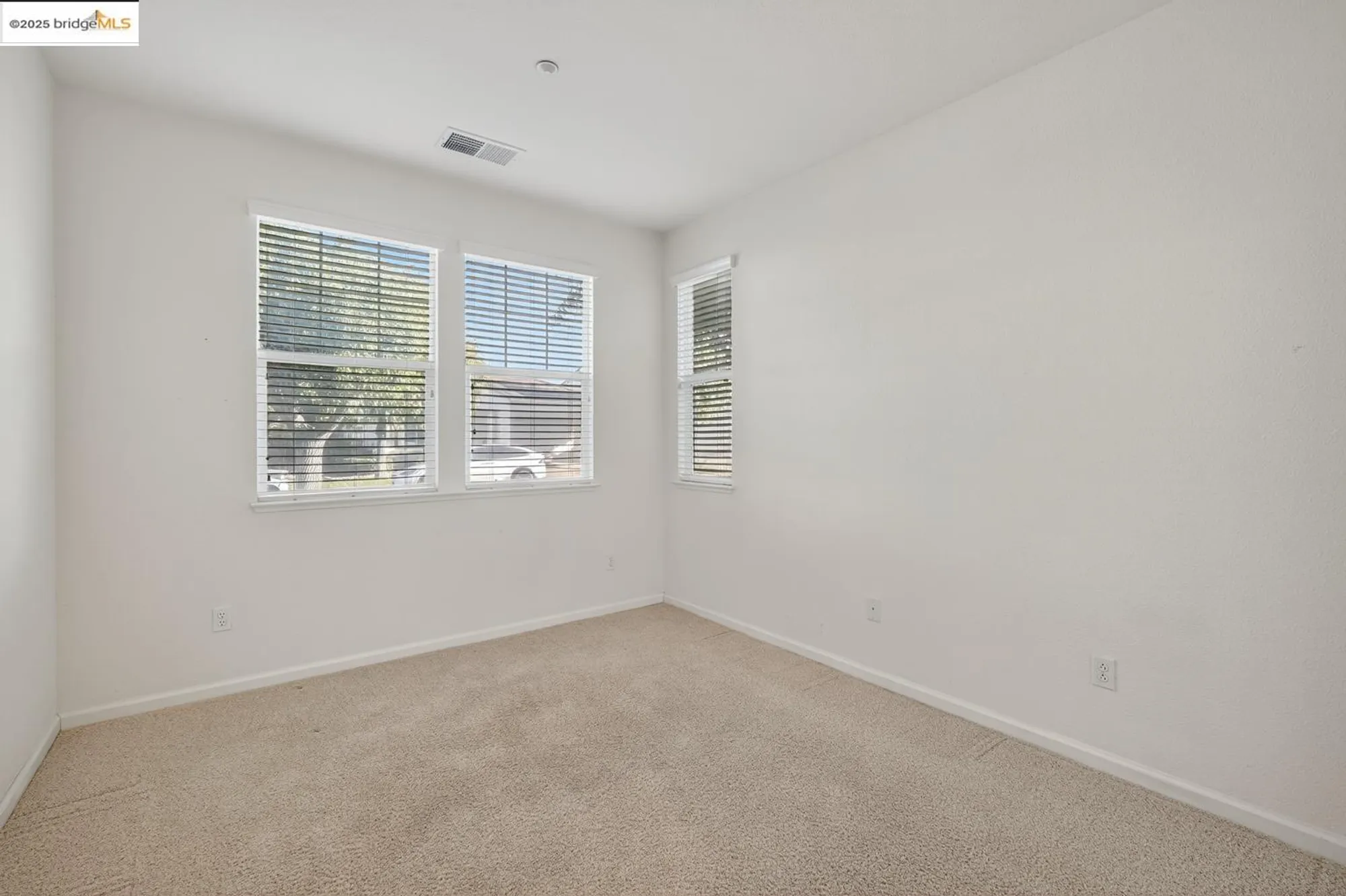 Property Slideshow image 19 of 35 | 1927 whitten pl, Brentwood, CA, 94513