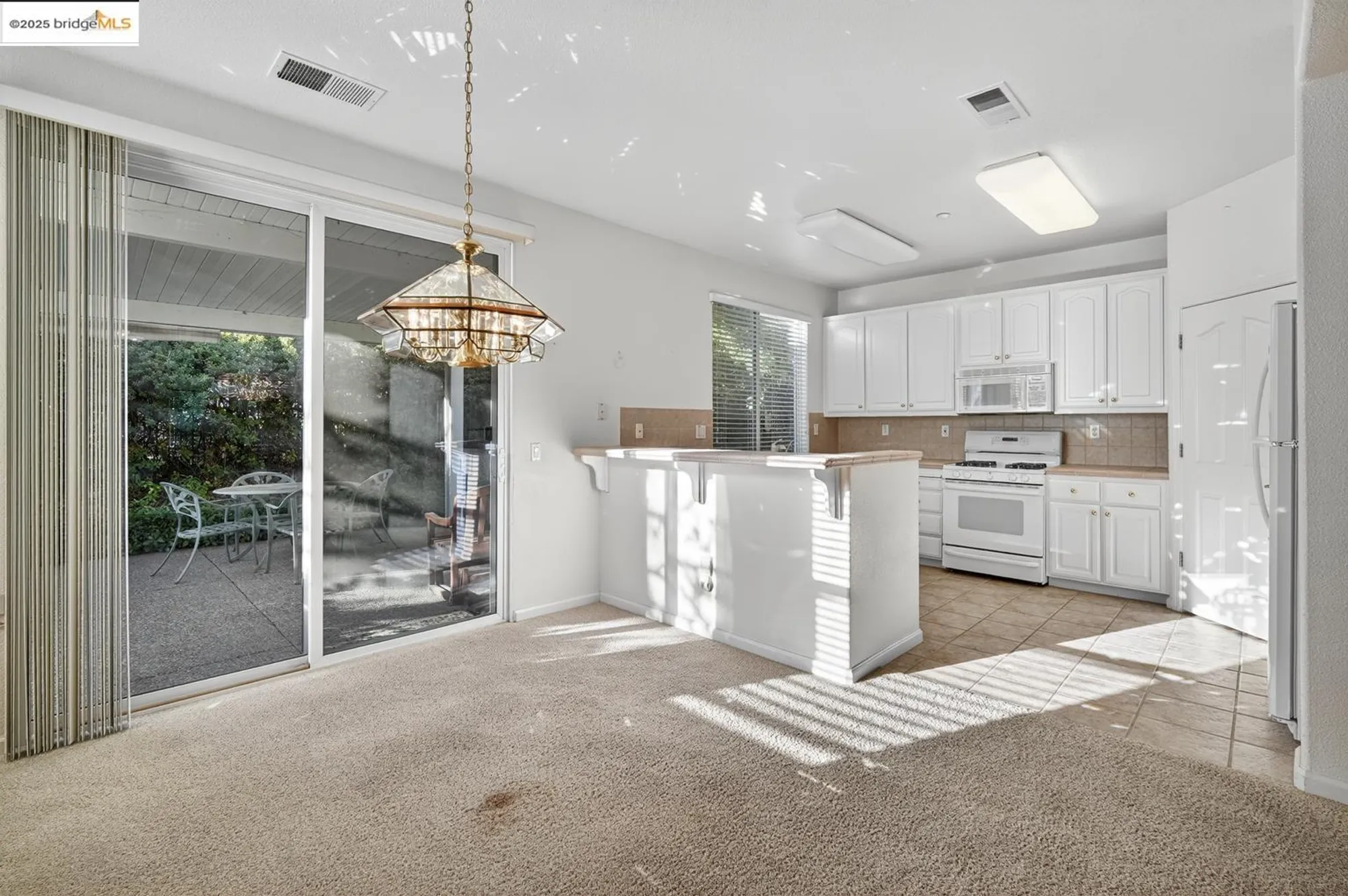 Property Slideshow image 11 of 35 | 1927 whitten pl, Brentwood, CA, 94513