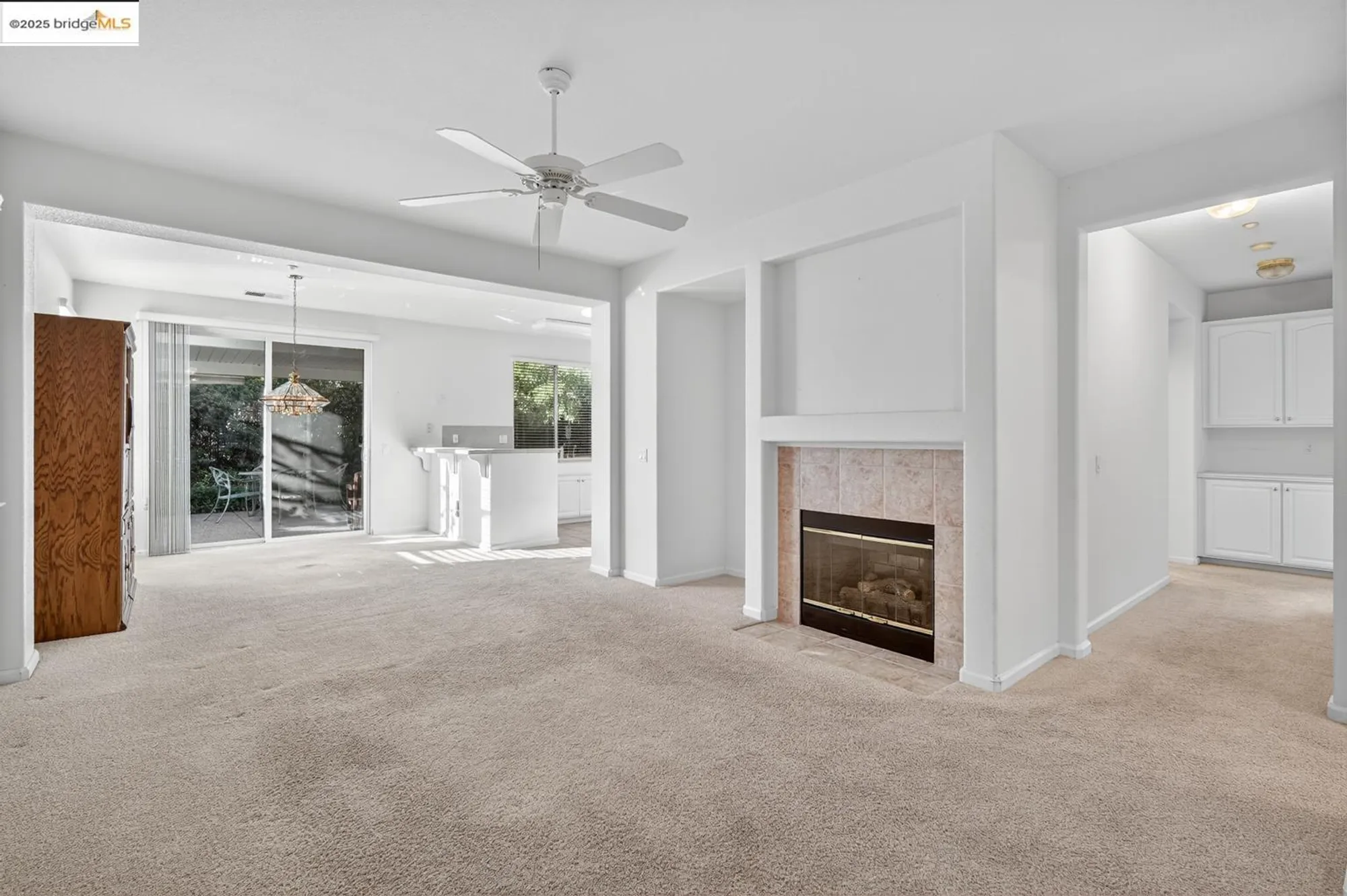 Property Slideshow image 6 of 35 | 1927 whitten pl, Brentwood, CA, 94513