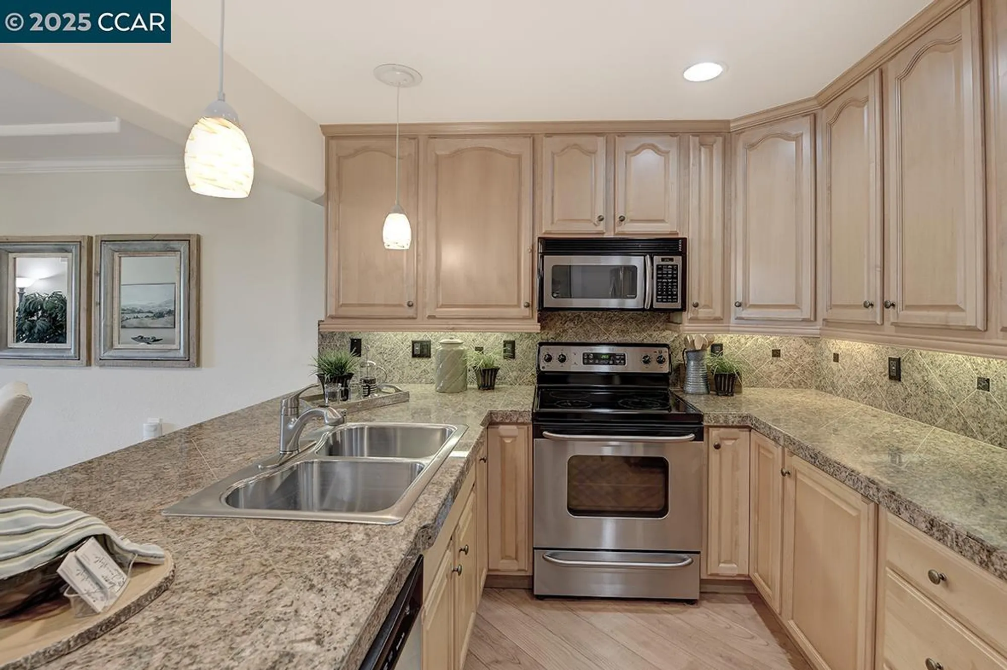 Property Slideshow image 4 of 58 | 2409 golden rain rd apt 6, Walnut Creek, CA, 94595