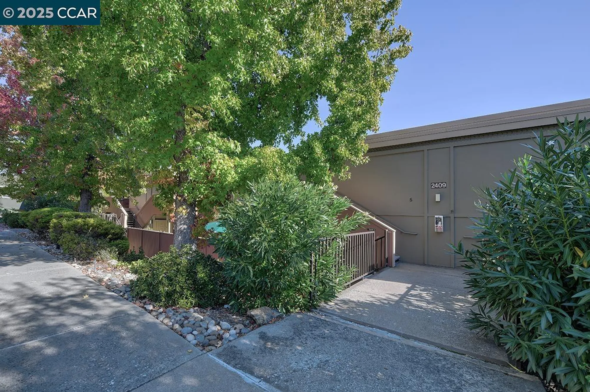 Property Slideshow image 43 of 58 | 2409 golden rain rd apt 6, Walnut Creek, CA, 94595