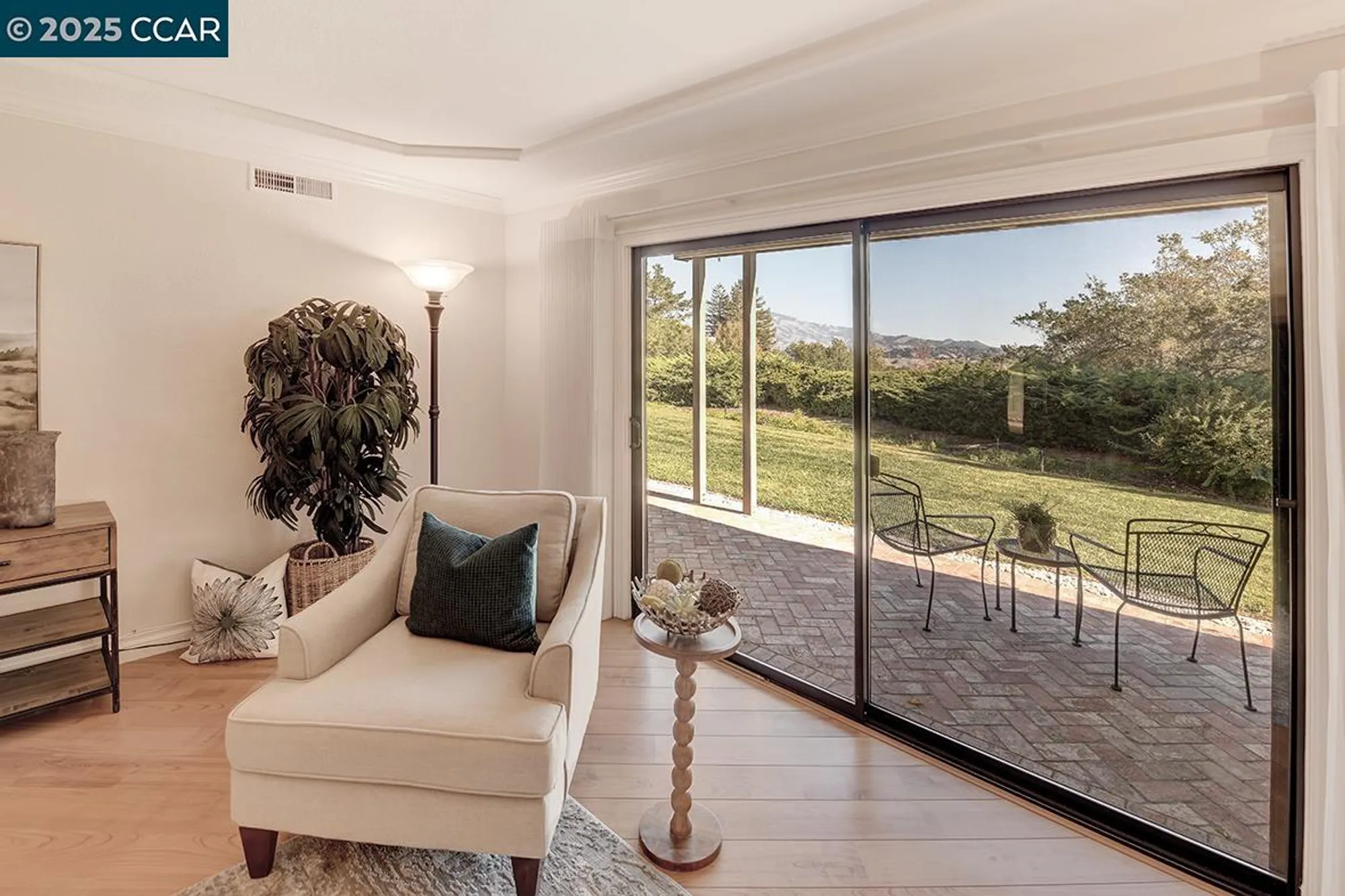 Property Slideshow image 9 of 58 | 2409 golden rain rd apt 6, Walnut Creek, CA, 94595