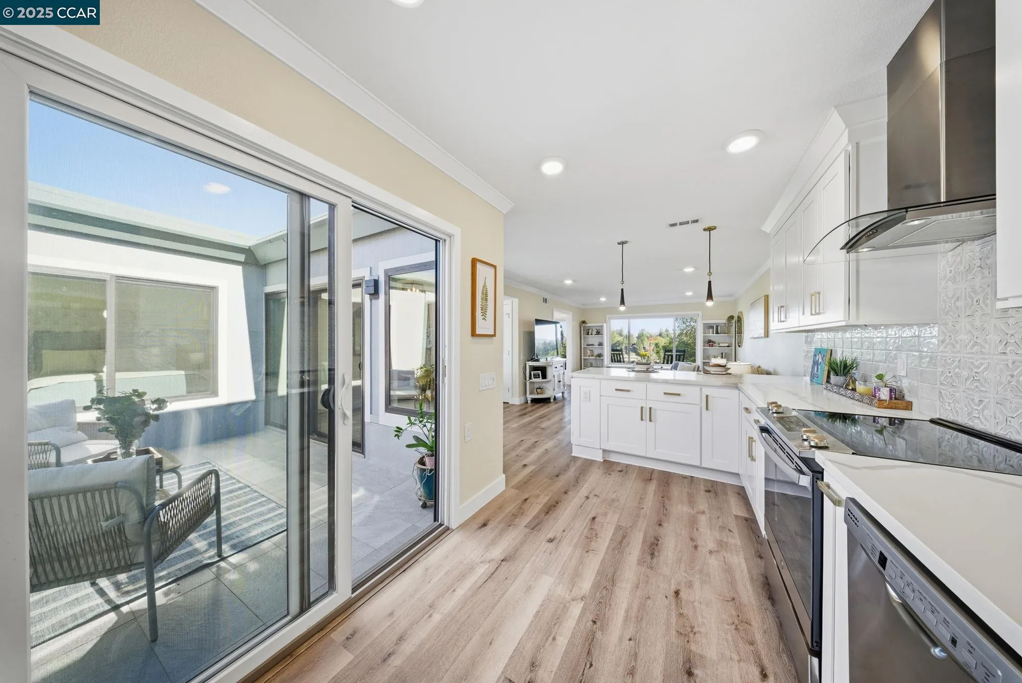 Property Slideshow image 31 of 60 | 1940 golden rain rd apt 5, Walnut Creek, CA, 94595