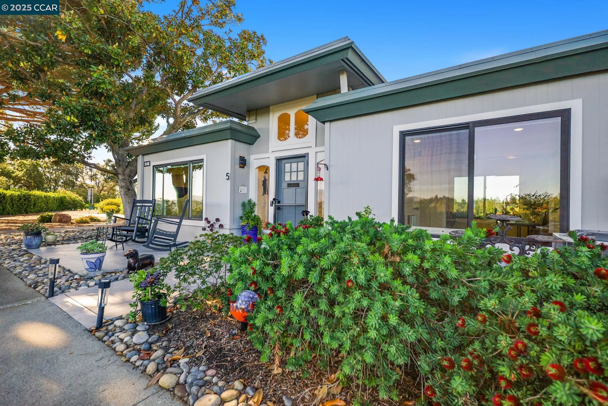 Property Slideshow image 8 of 60 | 1940 golden rain rd apt 5, Walnut Creek, CA, 94595