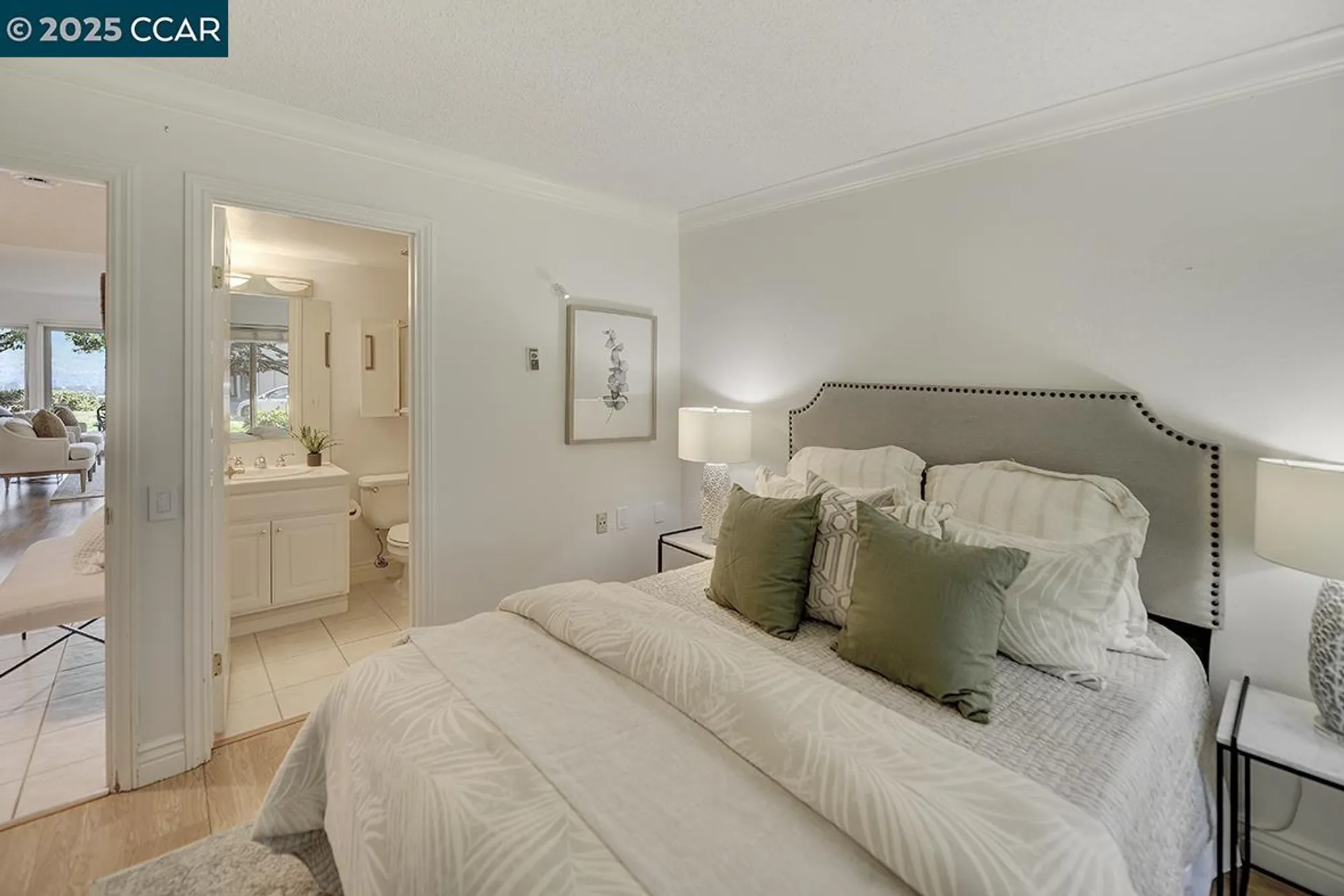 Property Slideshow image 19 of 58 | 2001 skycrest dr 4, Walnut Creek, CA, 94595