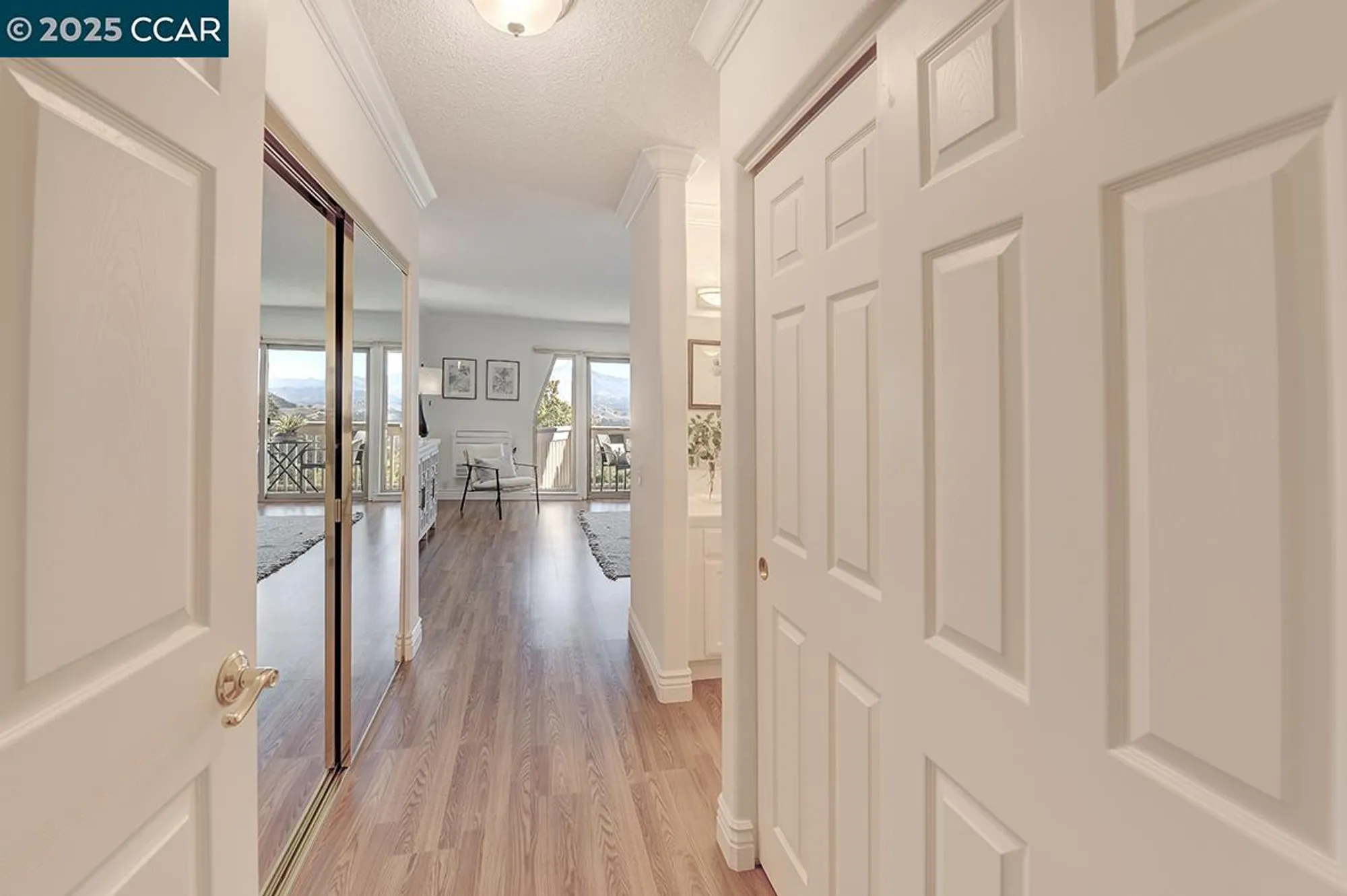 Property Slideshow image 26 of 58 | 2001 skycrest dr 4, Walnut Creek, CA, 94595