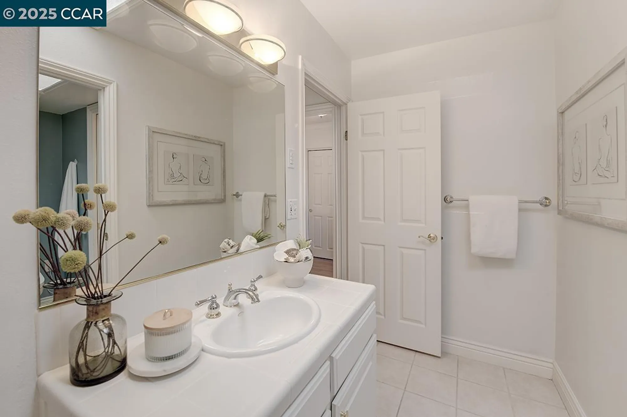 Property Slideshow image 37 of 58 | 2001 skycrest dr 4, Walnut Creek, CA, 94595