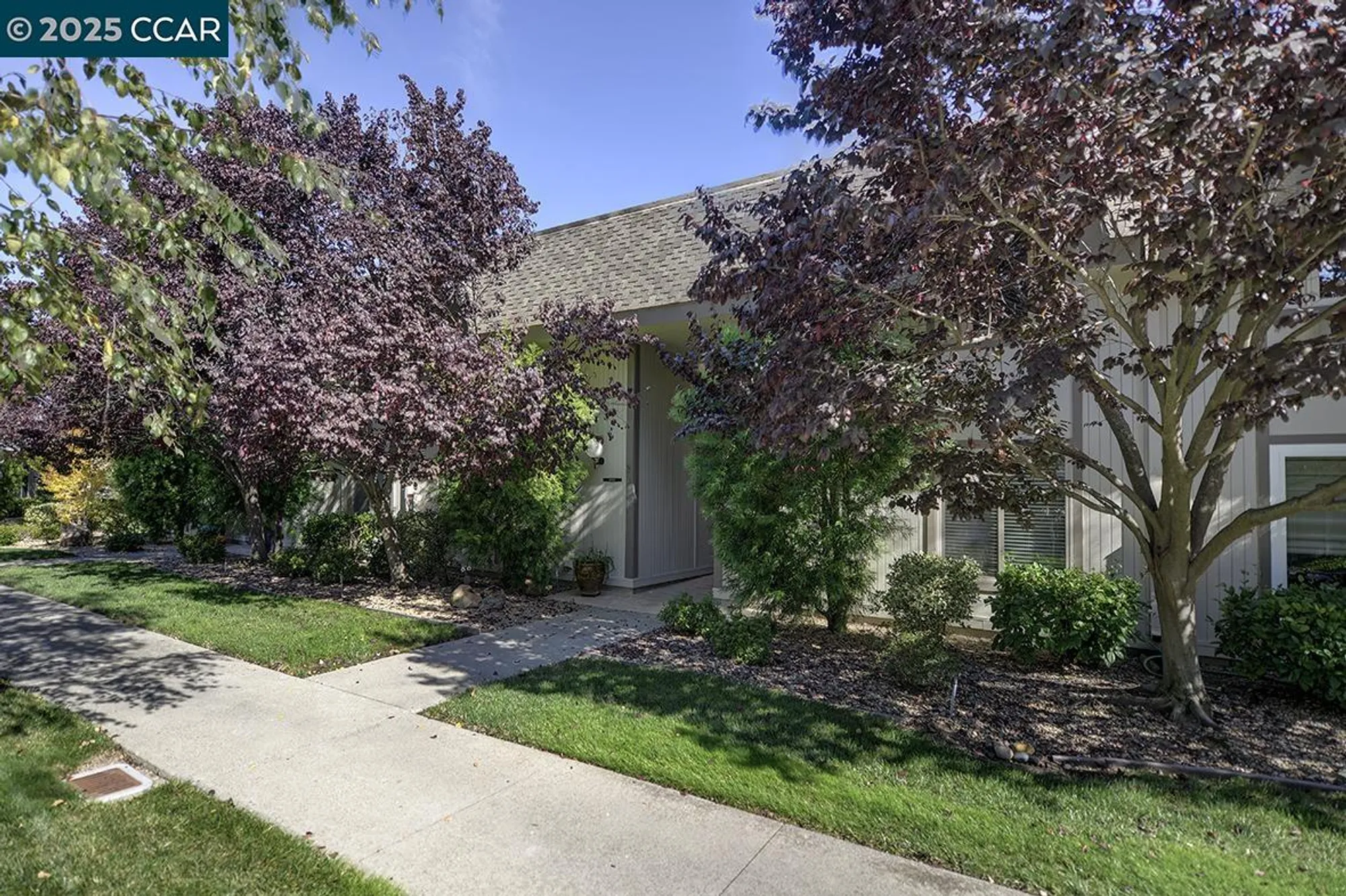 Property Slideshow image 44 of 58 | 2001 skycrest dr 4, Walnut Creek, CA, 94595