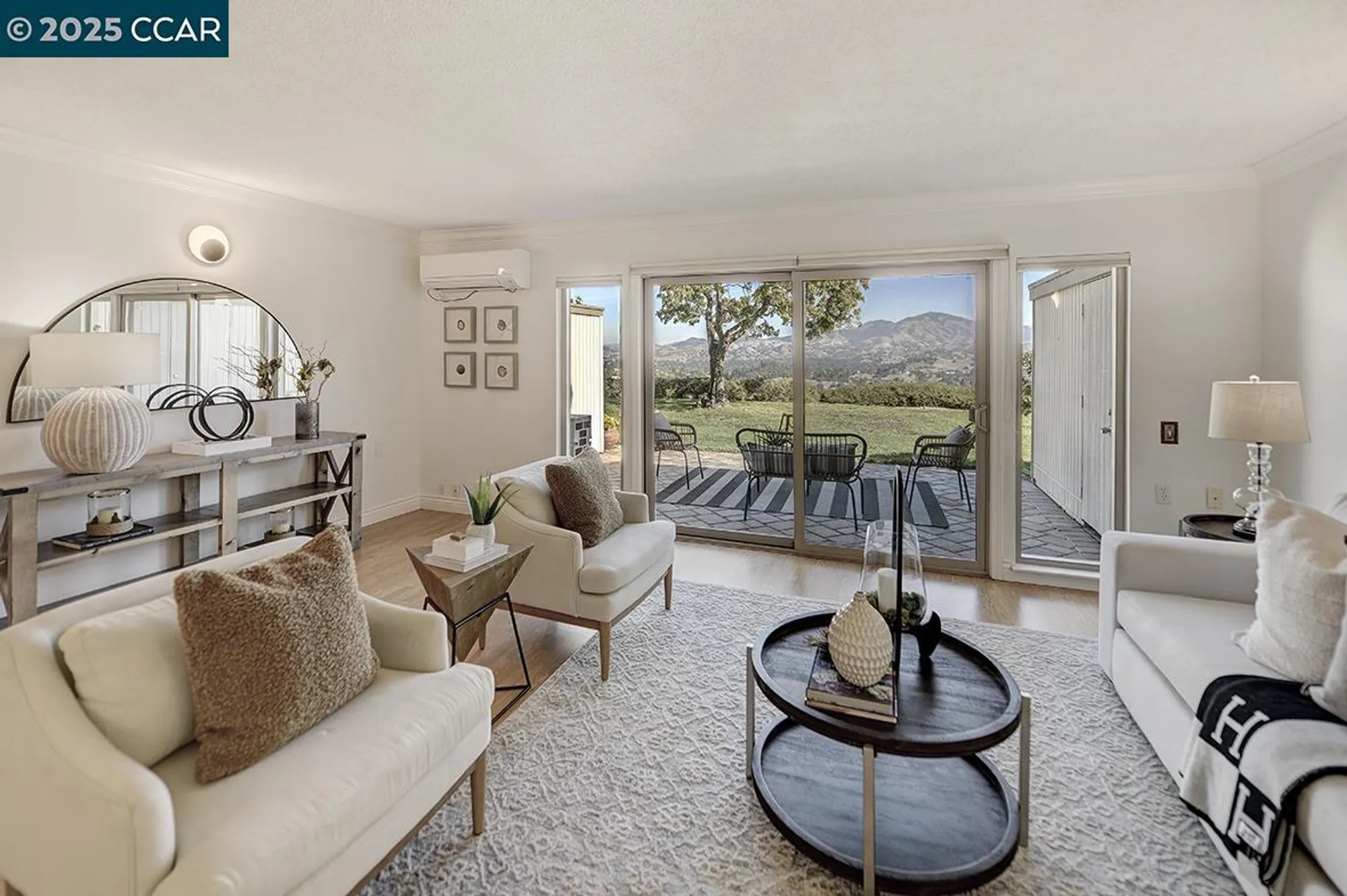 Property Slideshow image 7 of 58 | 2001 skycrest dr 4, Walnut Creek, CA, 94595