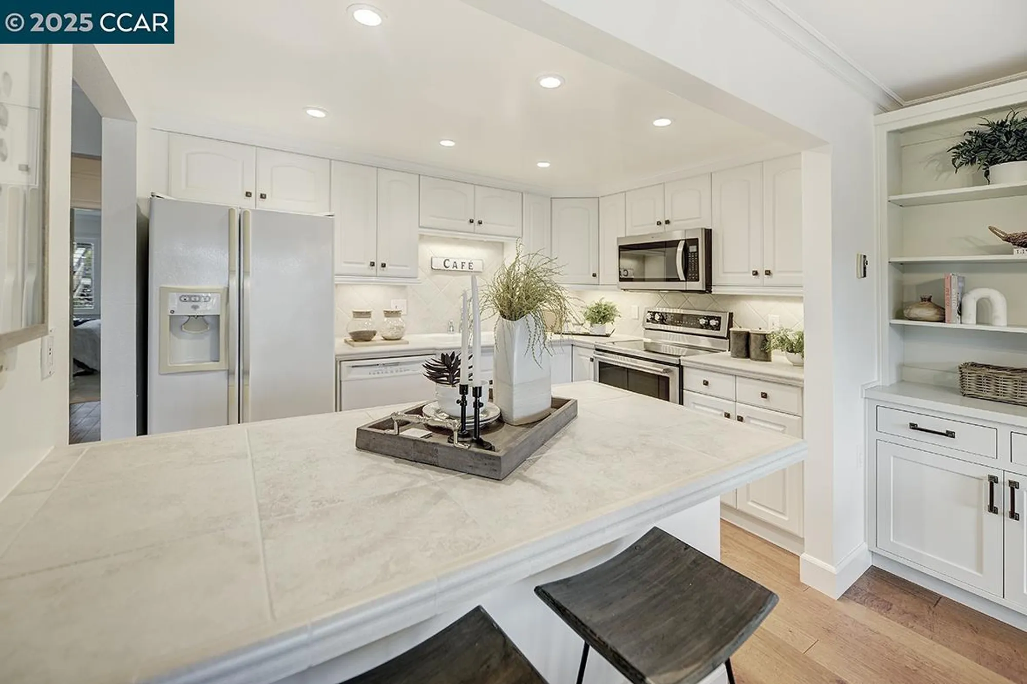 Property Slideshow image 11 of 54 | 1317 ptarmigan dr apt 6, Walnut Creek, CA, 94595