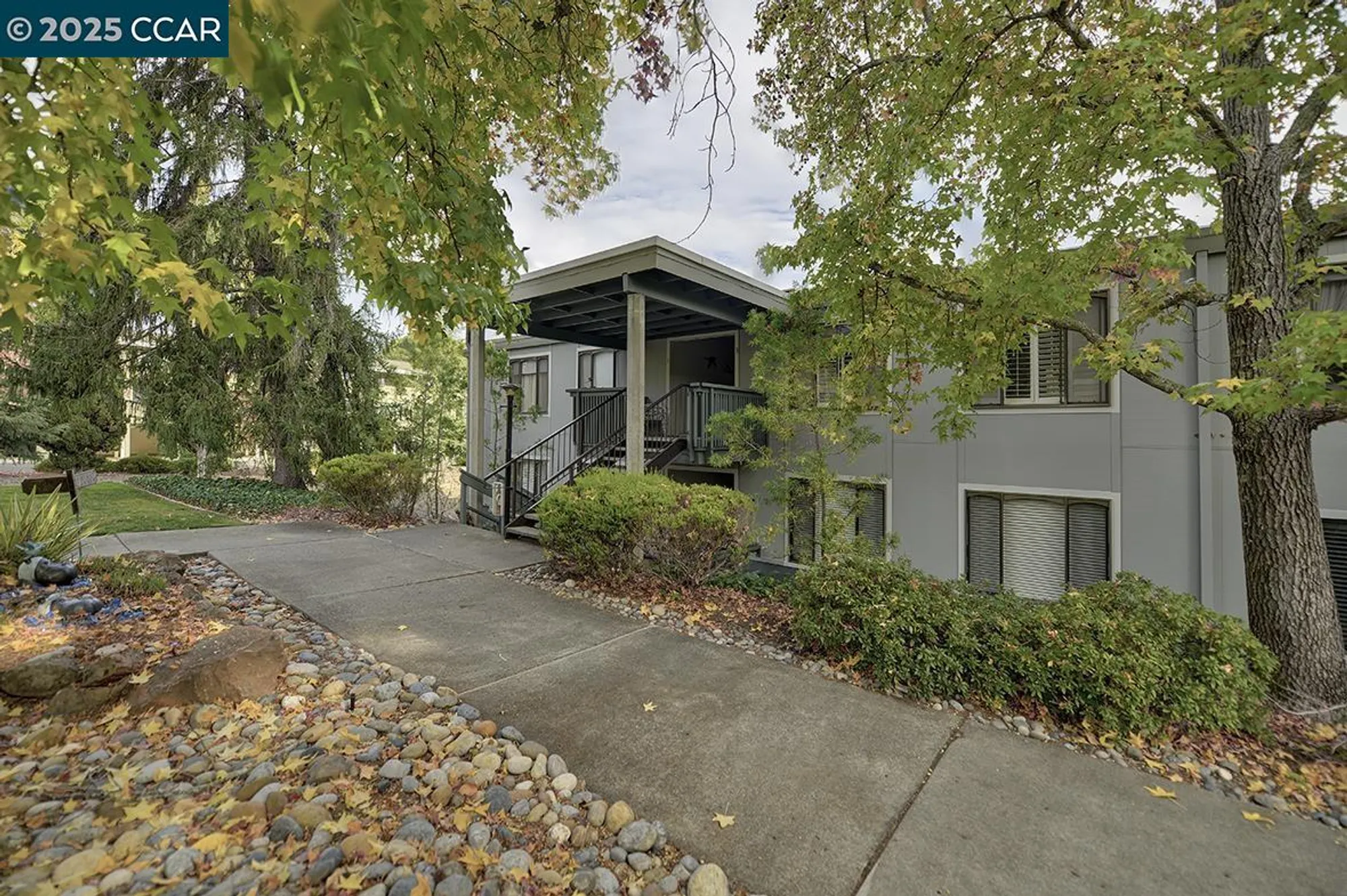 Property Slideshow image 2 of 40 | 3033 golden rain rd 4, Walnut Creek, CA, 94595