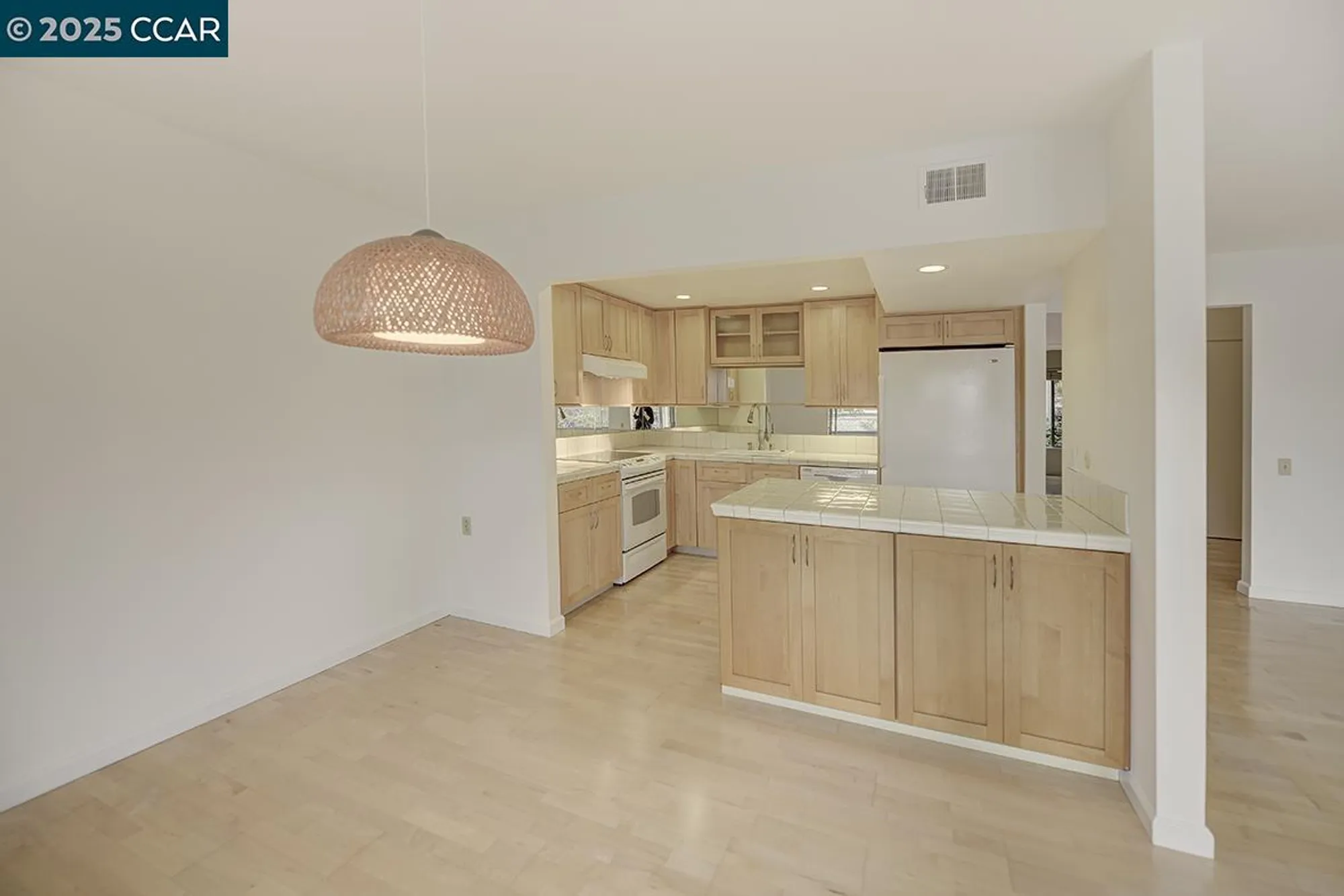 Property Slideshow image 7 of 40 | 3033 golden rain rd 4, Walnut Creek, CA, 94595