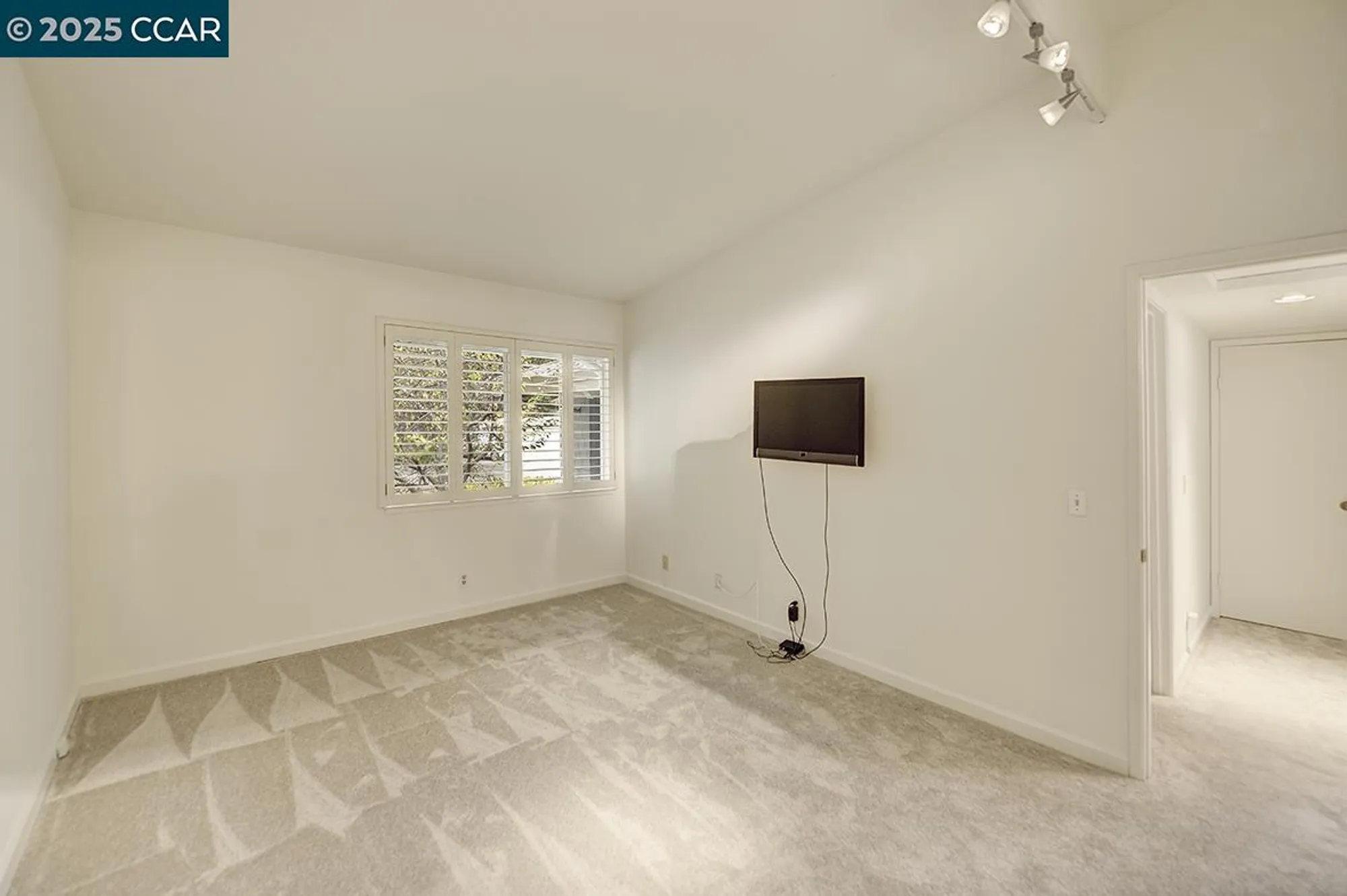 Property Slideshow image 23 of 48 | 2625 ptarmigan dr 7, Walnut Creek, CA, 94595