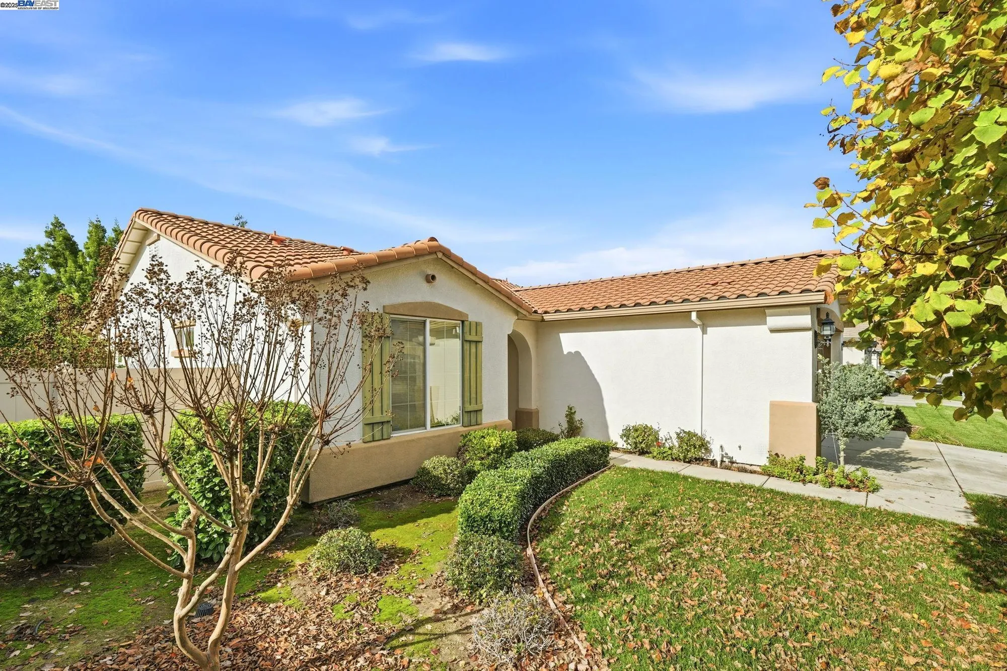 Property Slideshow image 2 of 34 | 2443 plumcreek ln, Manteca, CA, 95336