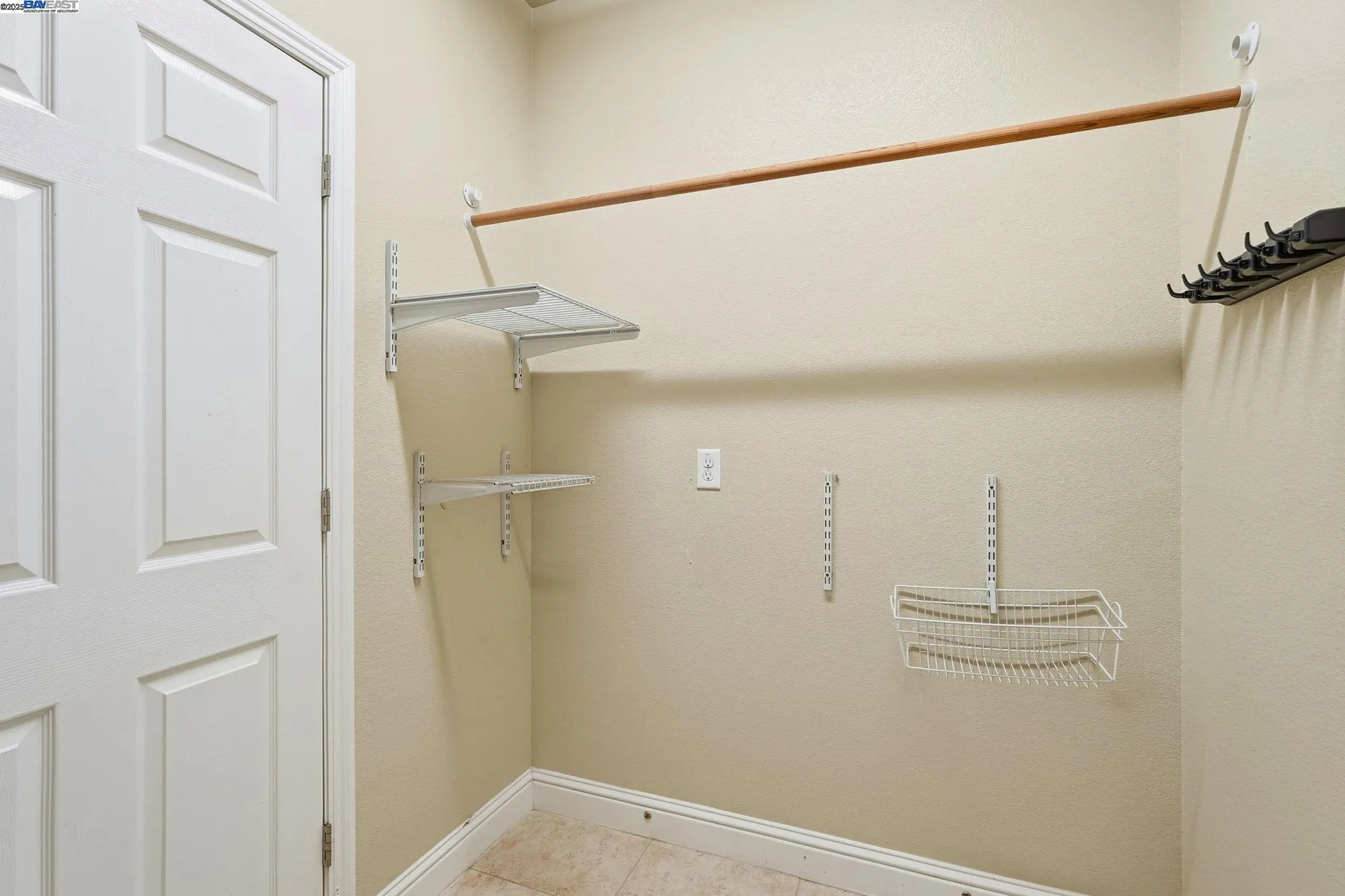 Property Slideshow image 22 of 34 | 2443 plumcreek ln, Manteca, CA, 95336